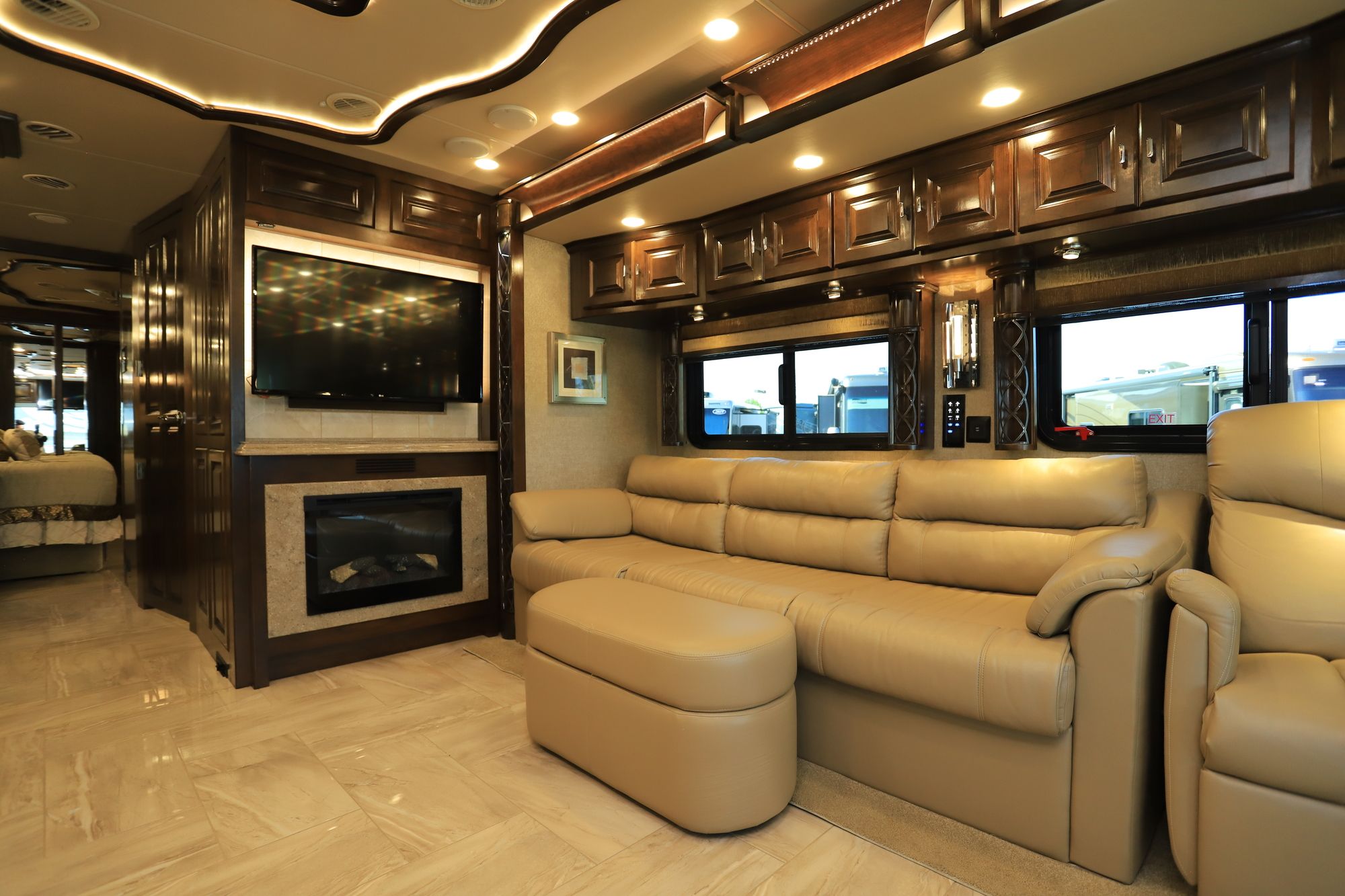 Used 2018 Tiffin Motor Homes Allegro Bus 37AP Class A  For Sale