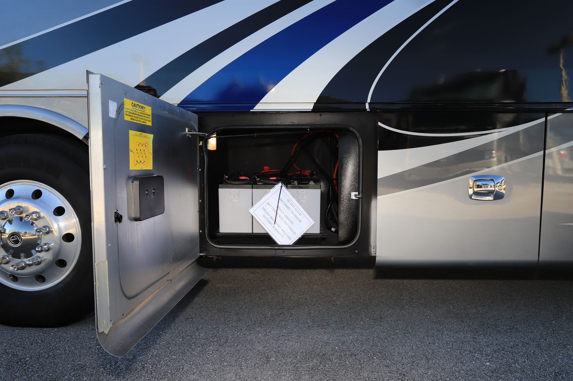 Used 2018 Tiffin Motor Homes Allegro Bus 37AP Class A  For Sale