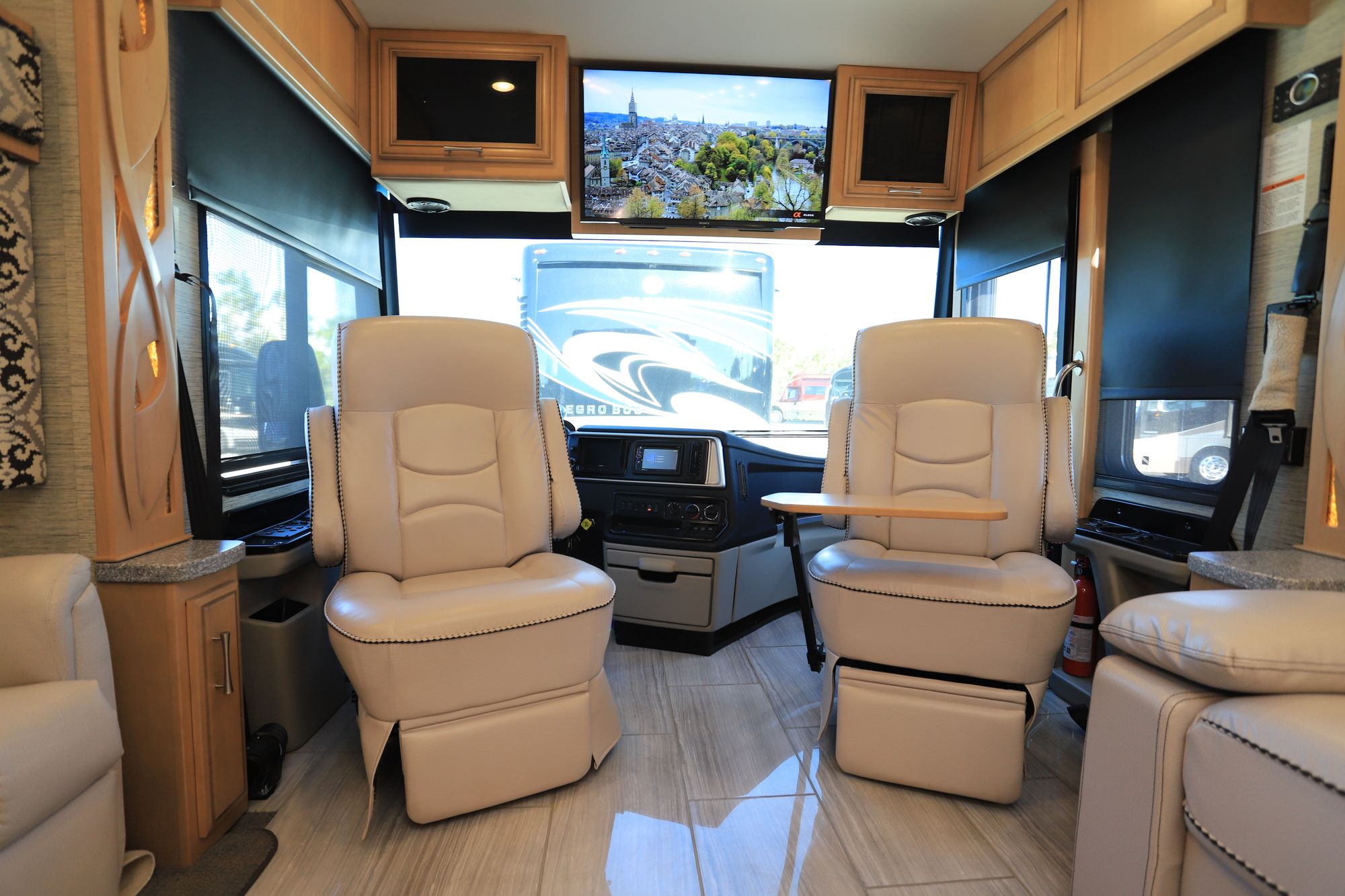 Used 2017 Newmar Ventana 4369 Class A  For Sale