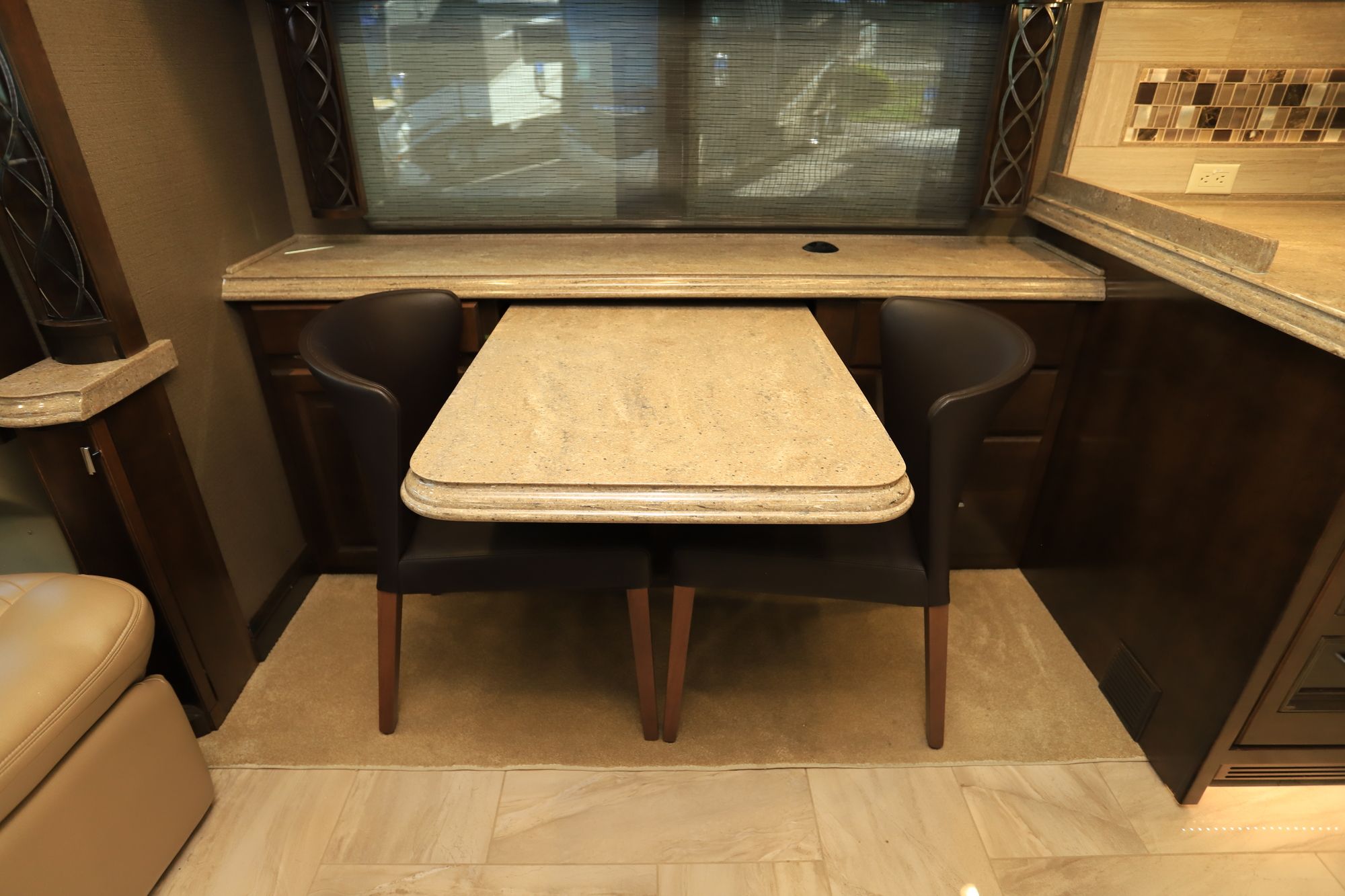 Used 2018 Tiffin Motor Homes Allegro Bus 37AP Class A  For Sale