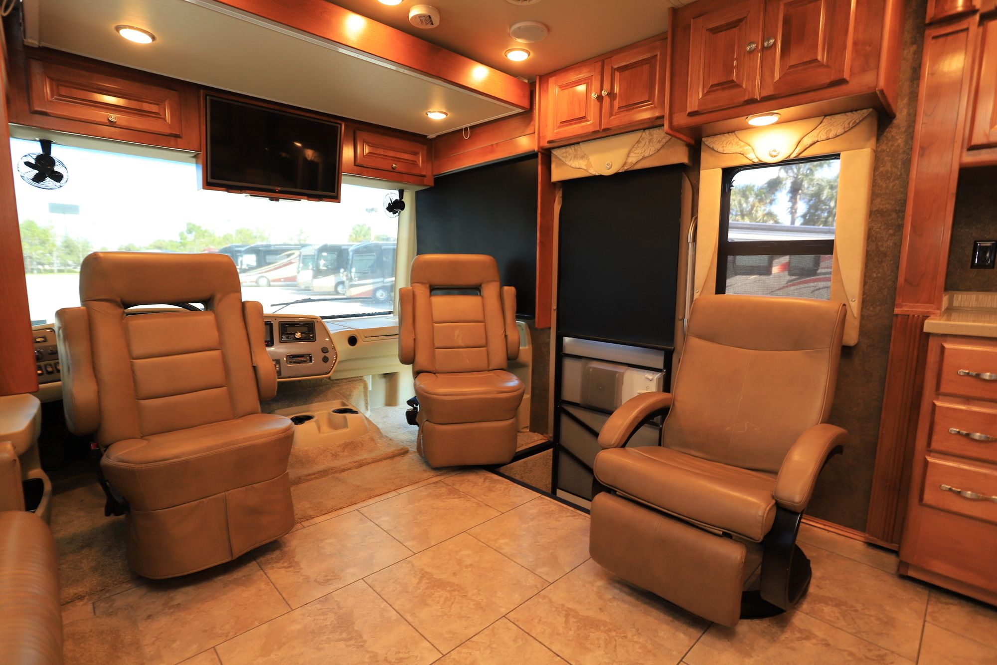 Used 2015 Tiffin Motor Homes Allegro 35QBA Class A  For Sale