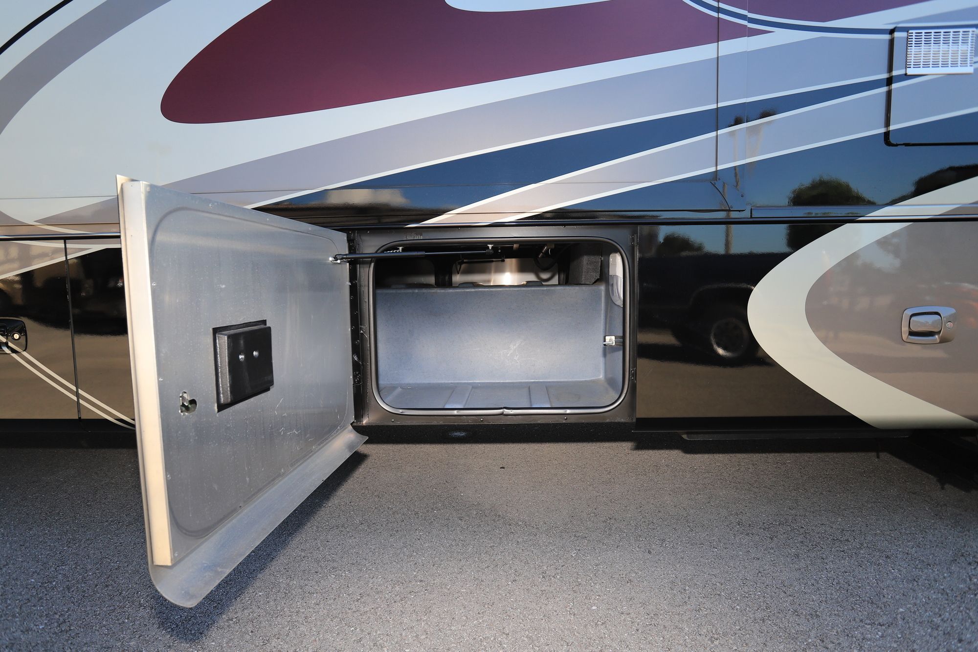 Used 2015 Tiffin Motor Homes Allegro 35QBA Class A  For Sale