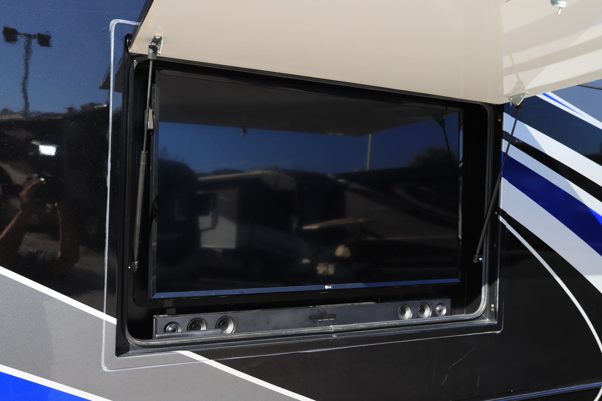 Used 2018 Tiffin Motor Homes Allegro Bus 37AP Class A  For Sale
