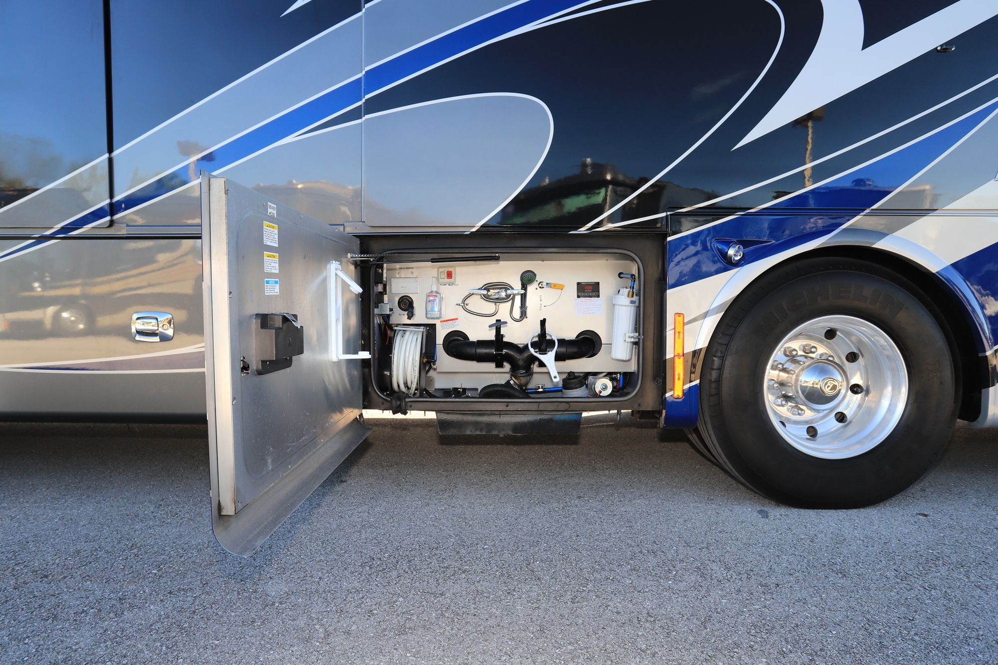 Used 2018 Tiffin Motor Homes Allegro Bus 37AP Class A  For Sale