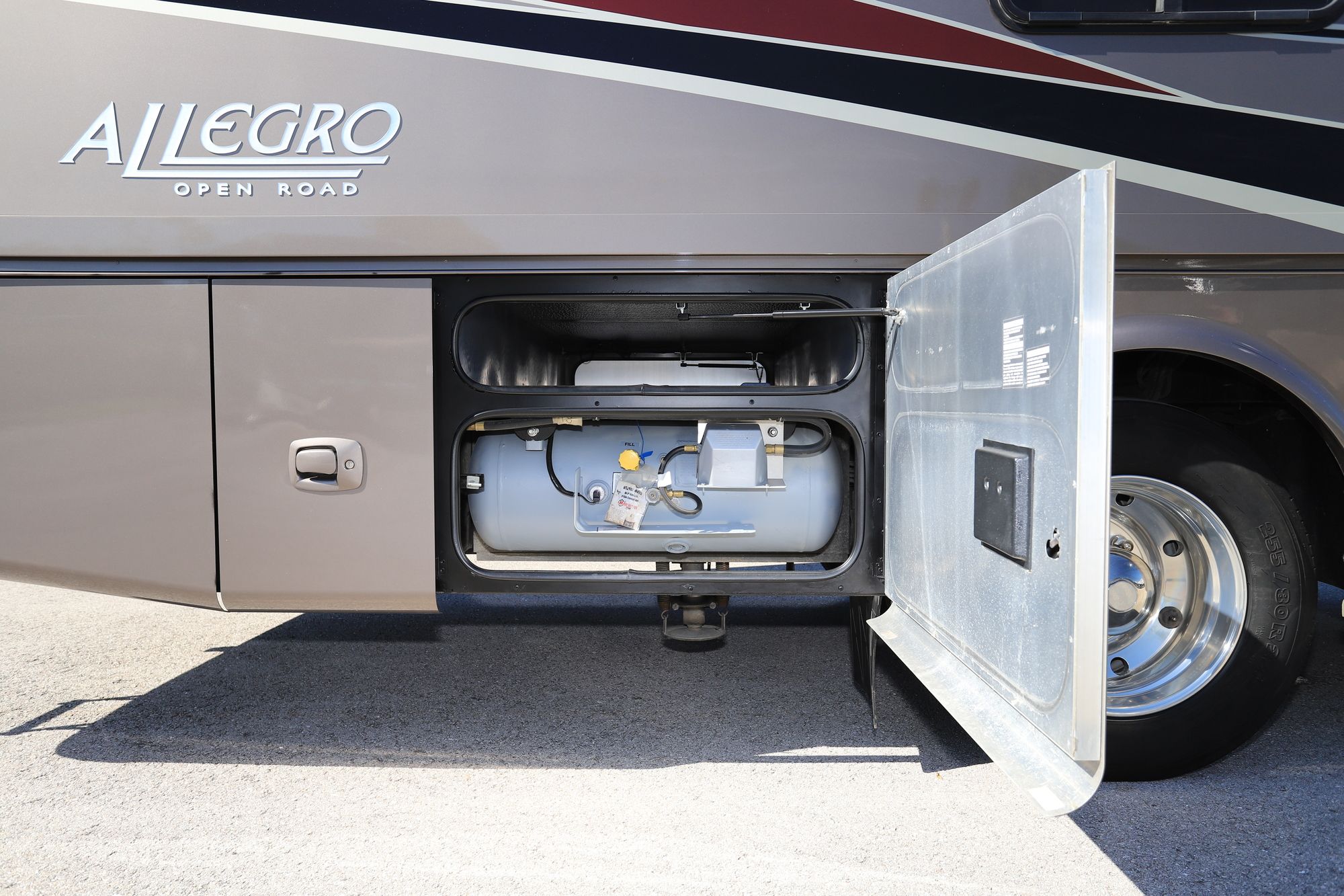 Used 2015 Tiffin Motor Homes Allegro 35QBA Class A  For Sale