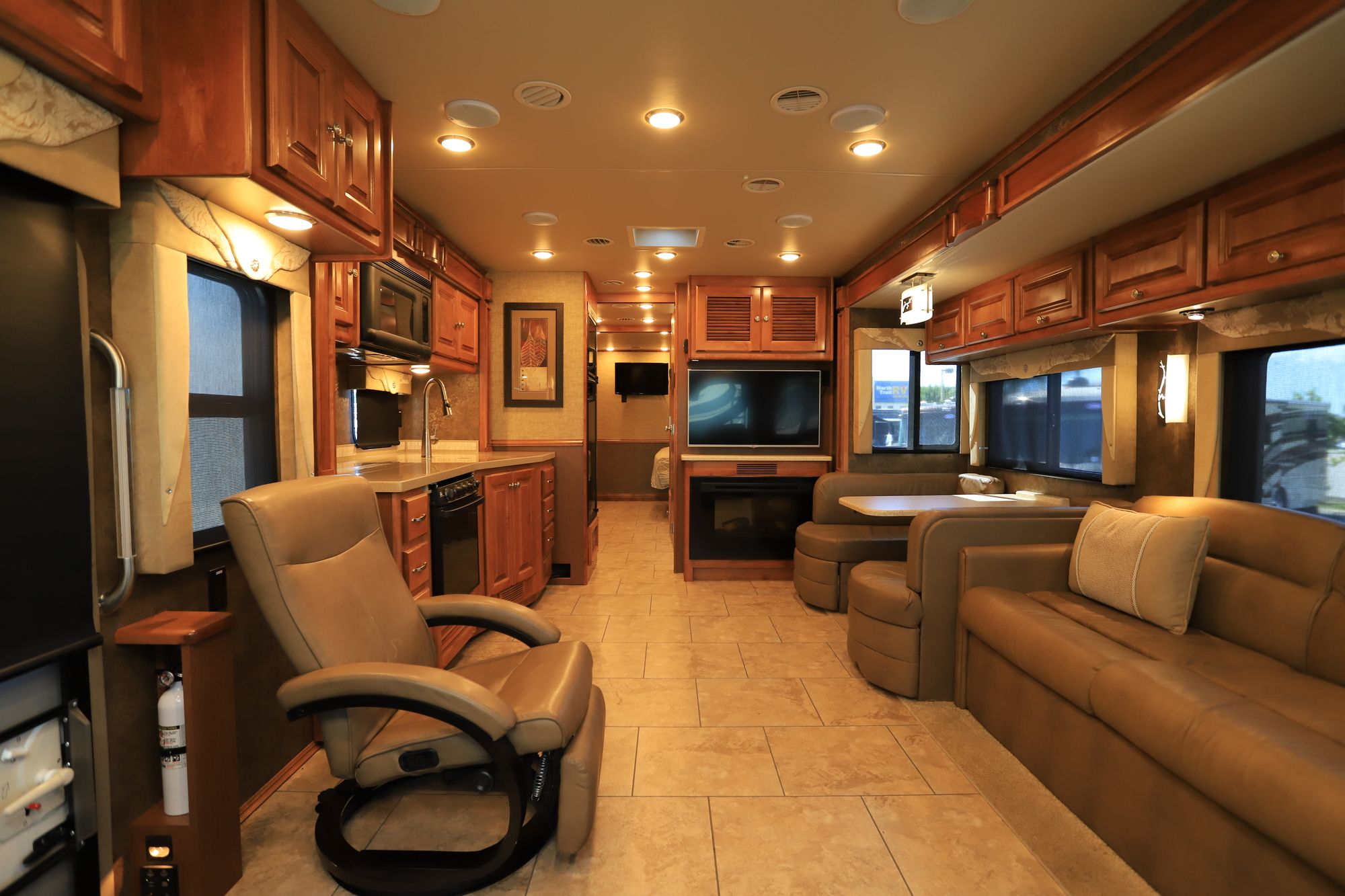 Used 2015 Tiffin Motor Homes Allegro 35QBA Class A  For Sale