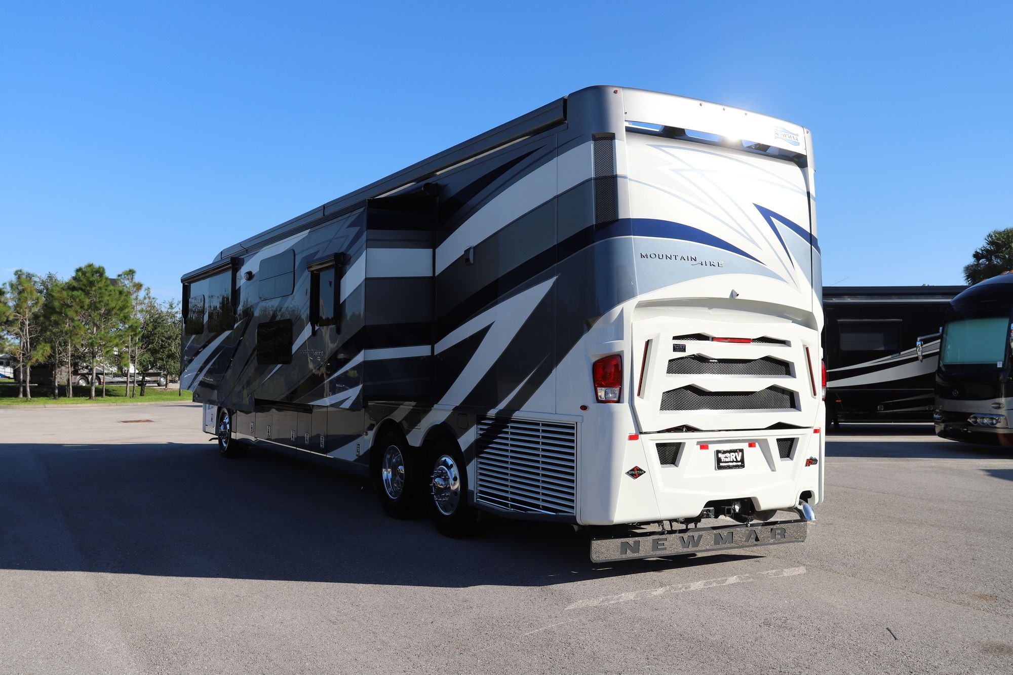 New 2021 Newmar Mountain Aire 4535 Class A  For Sale