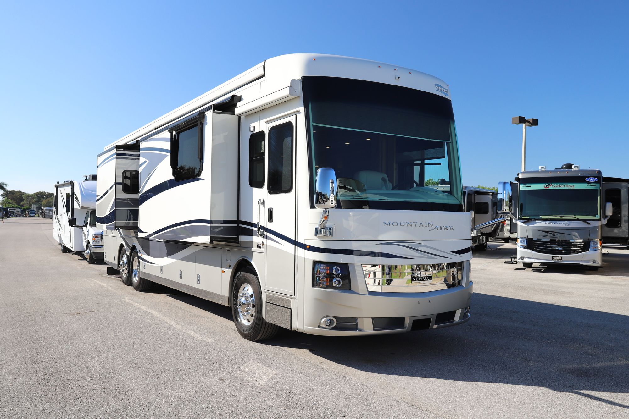 Used 2019 Newmar Mountain Aire 4018 Class A  For Sale