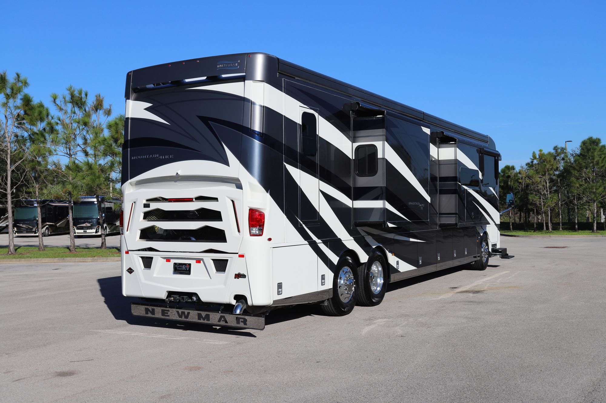 New 2021 Newmar Mountain Aire 4535 Class A  For Sale