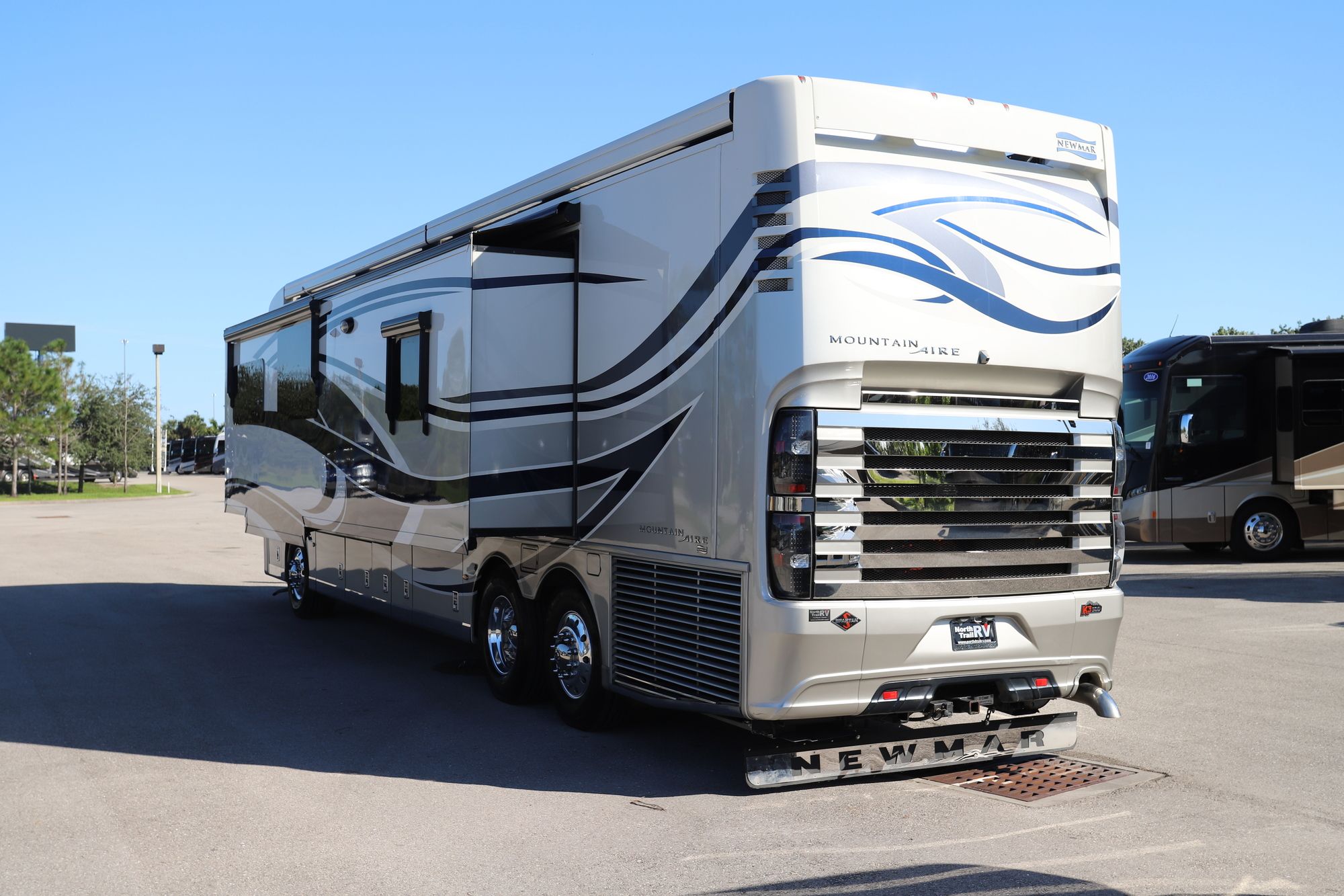 Used 2019 Newmar Mountain Aire 4018 Class A  For Sale