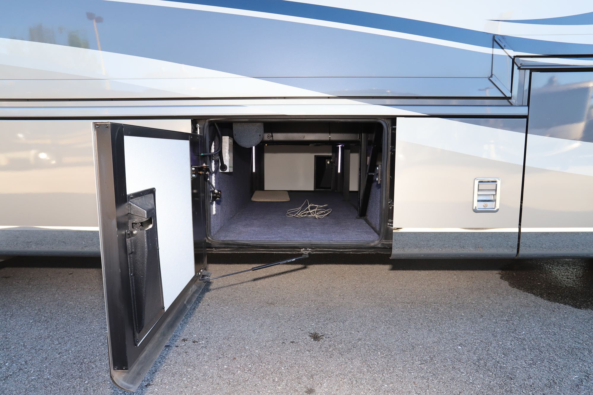 Used 2019 Newmar Mountain Aire 4018 Class A  For Sale