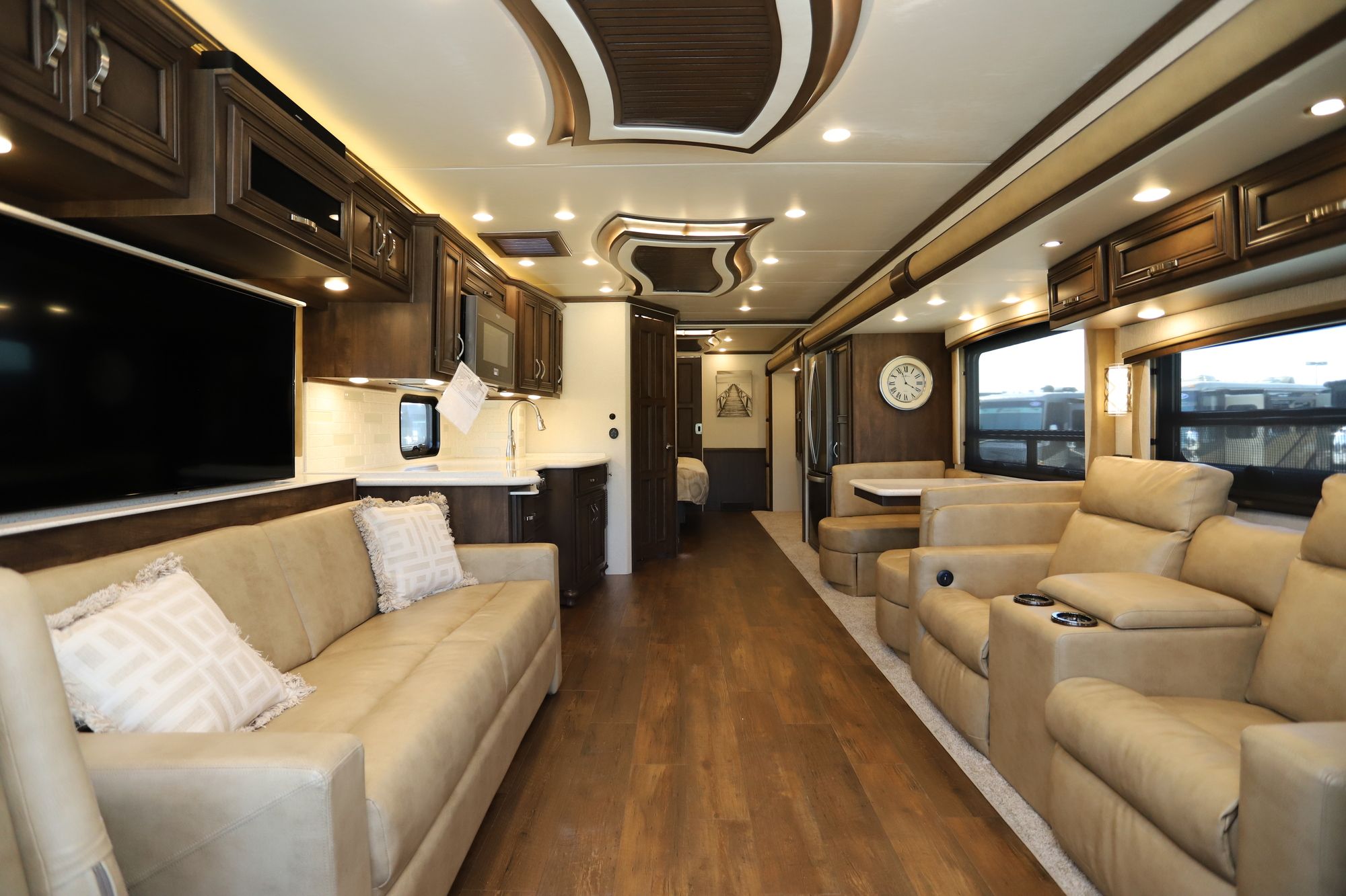 New 2021 Newmar Kountry Star 4037 Class A  For Sale