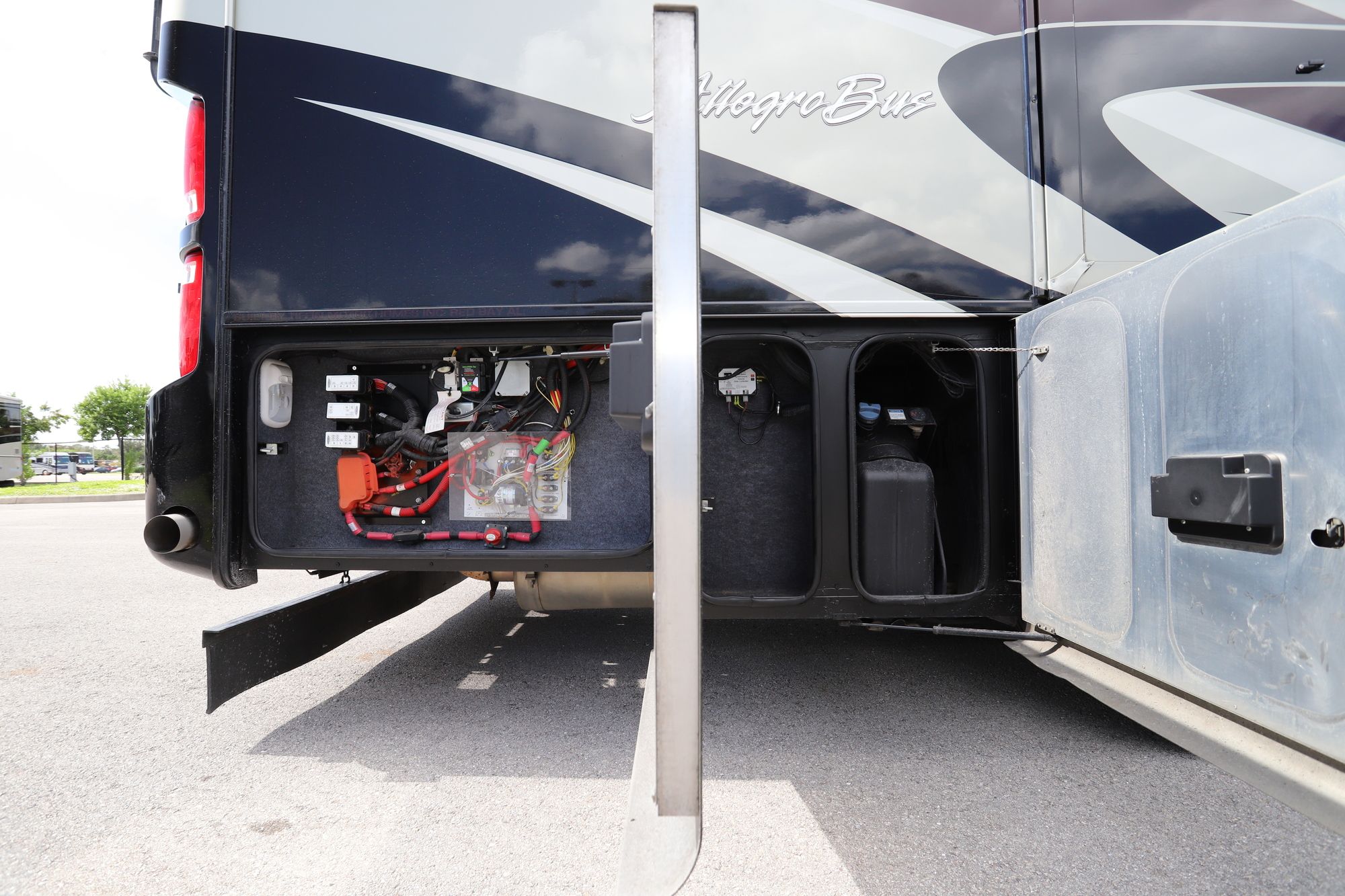 Used 2012 Tiffin Motor Homes Allegro Bus 40QBP Class A  For Sale