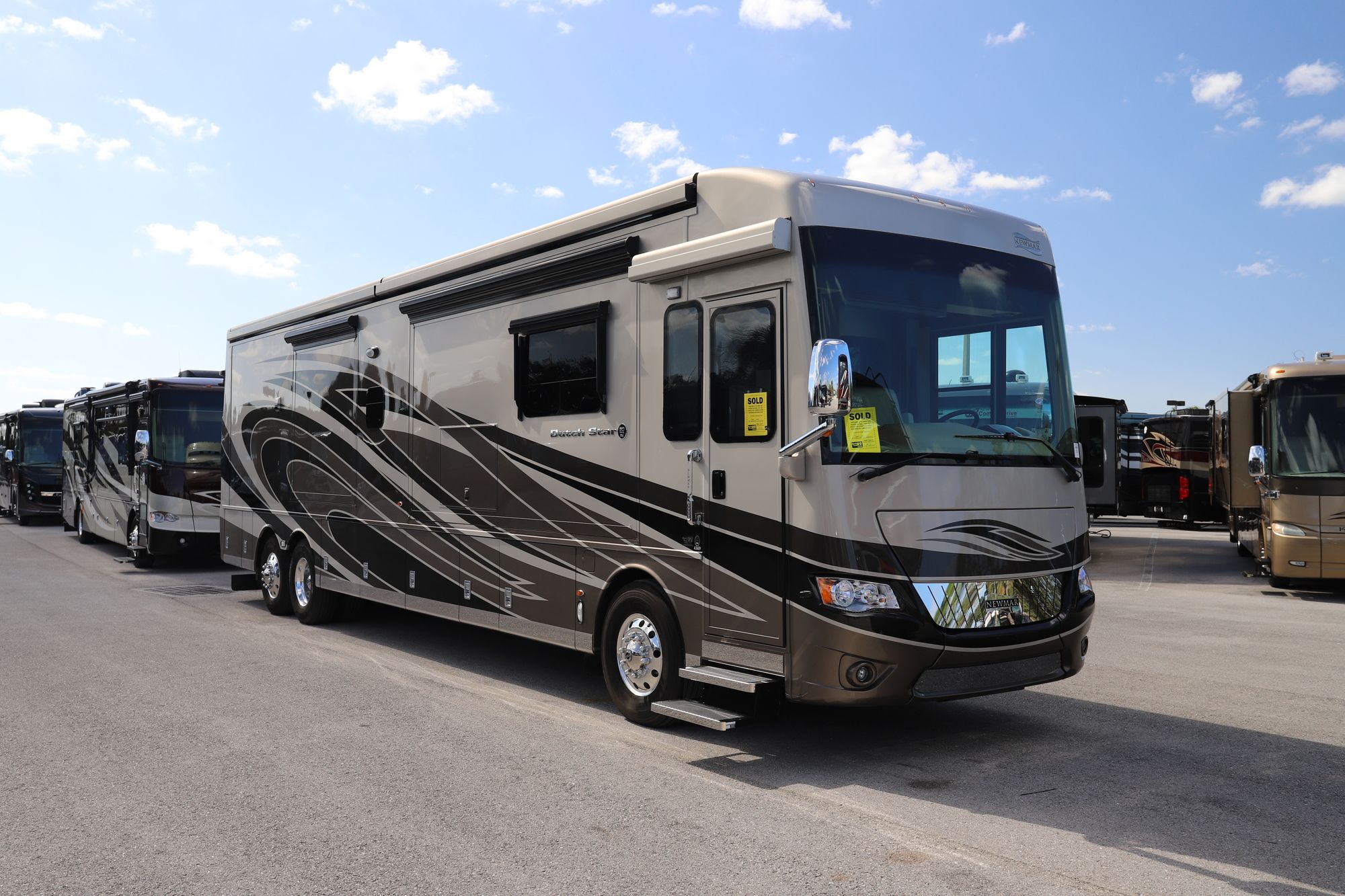 Used 2018 Newmar Dutch Star 4369 Class A  For Sale