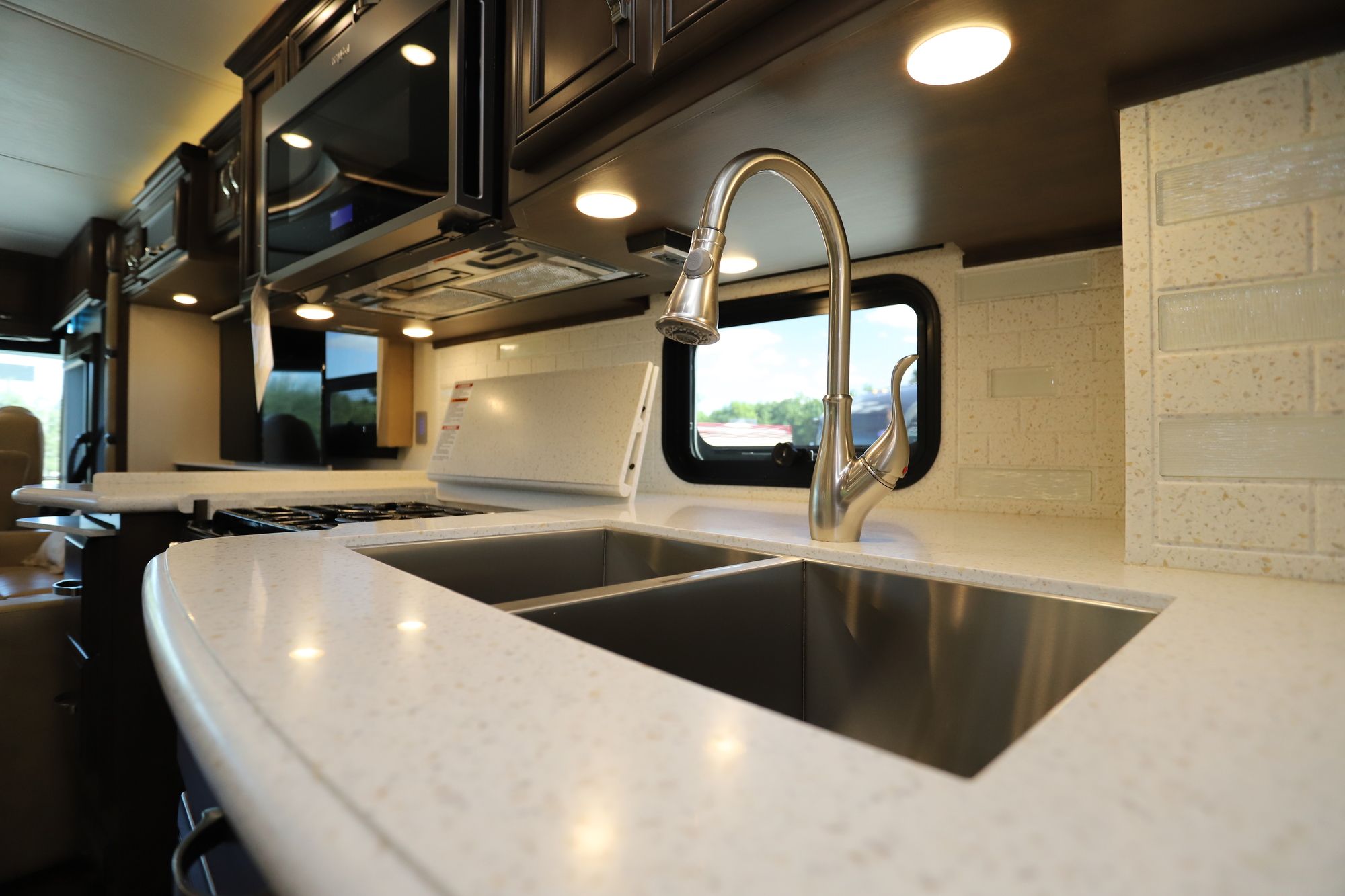 New 2021 Newmar Kountry Star 4037 Class A  For Sale