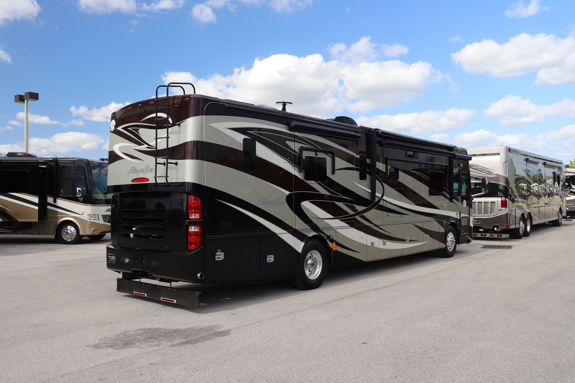 Used 2012 Tiffin Motor Homes Allegro Bus 40QBP Class A  For Sale