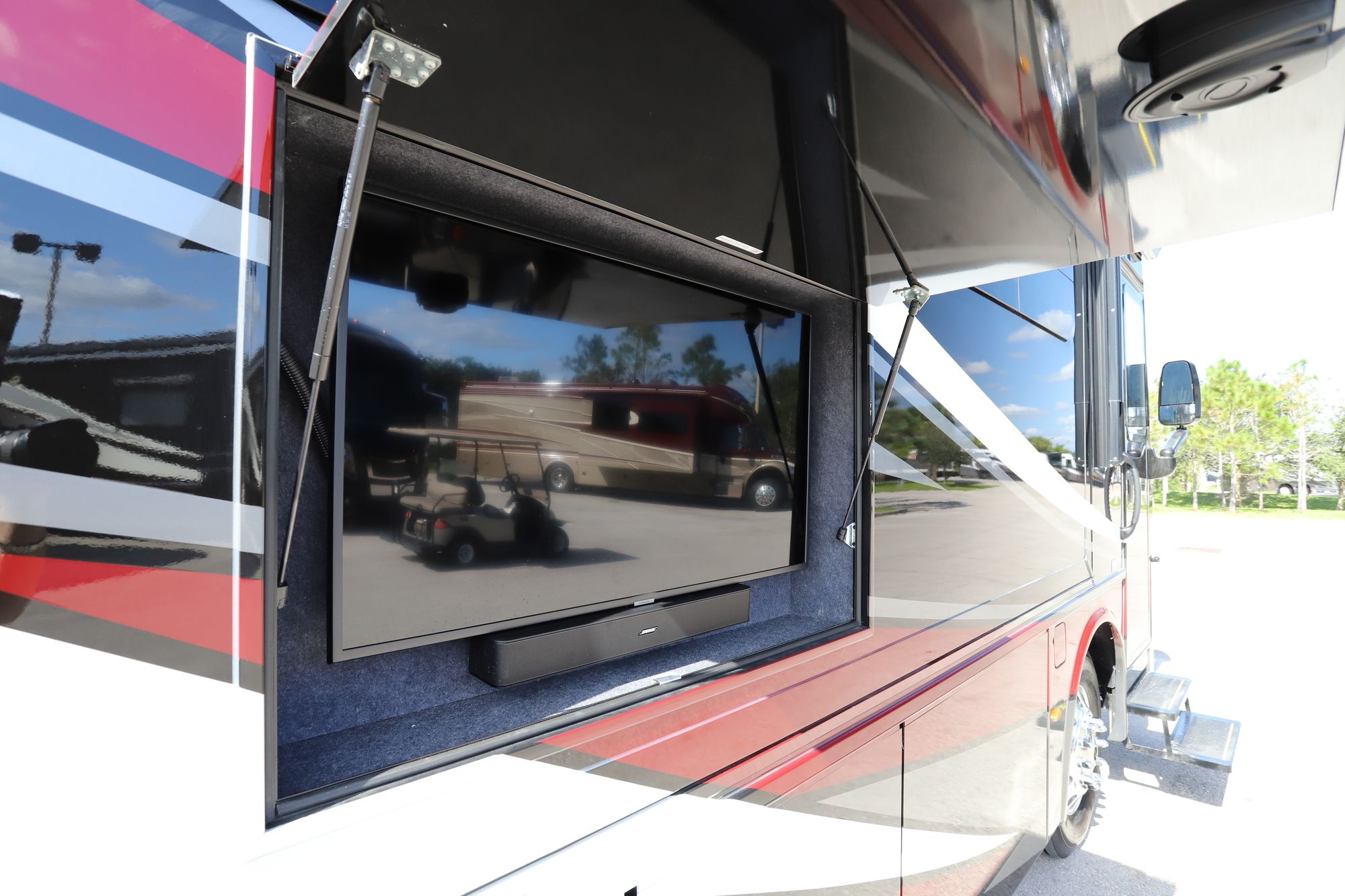 New 2021 Newmar Kountry Star 4037 Class A  For Sale