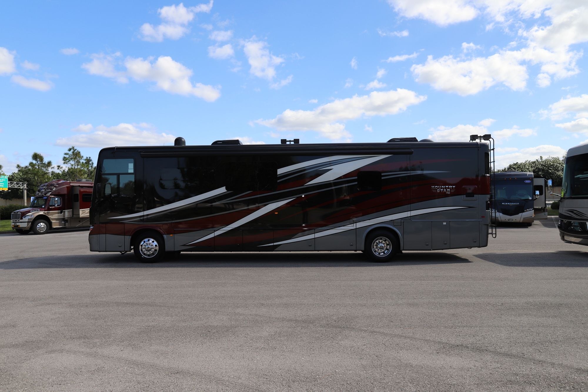 New 2021 Newmar Kountry Star 4037 Class A  For Sale