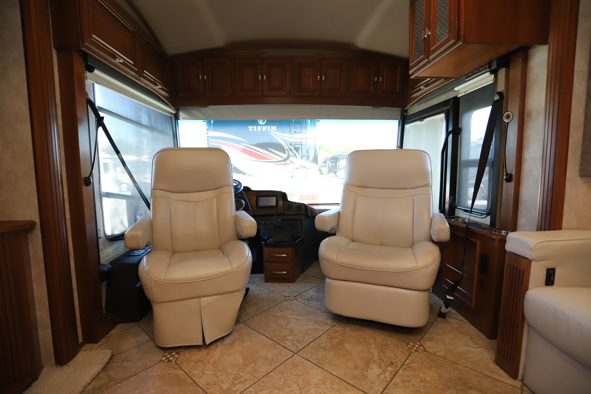 Used 2011 Winnebago Tour 42QD Class A  For Sale