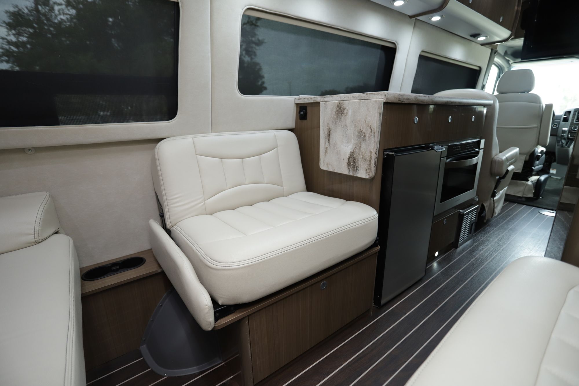 Used 2018 Airstream Interstate LOUNGE Class B  For Sale