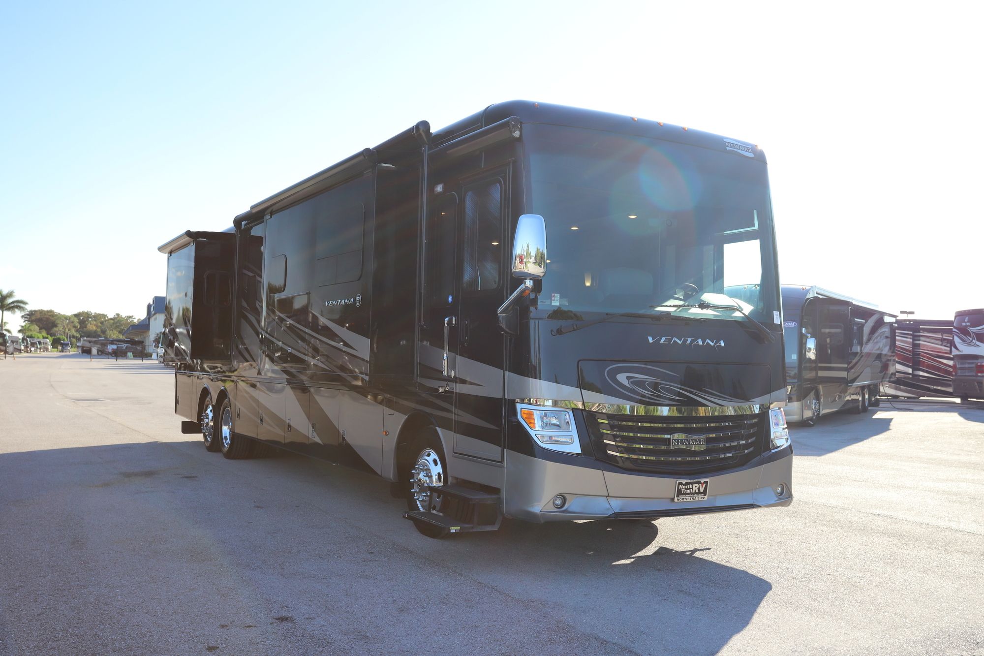 Used 2018 Newmar Ventana 4326 Class A  For Sale