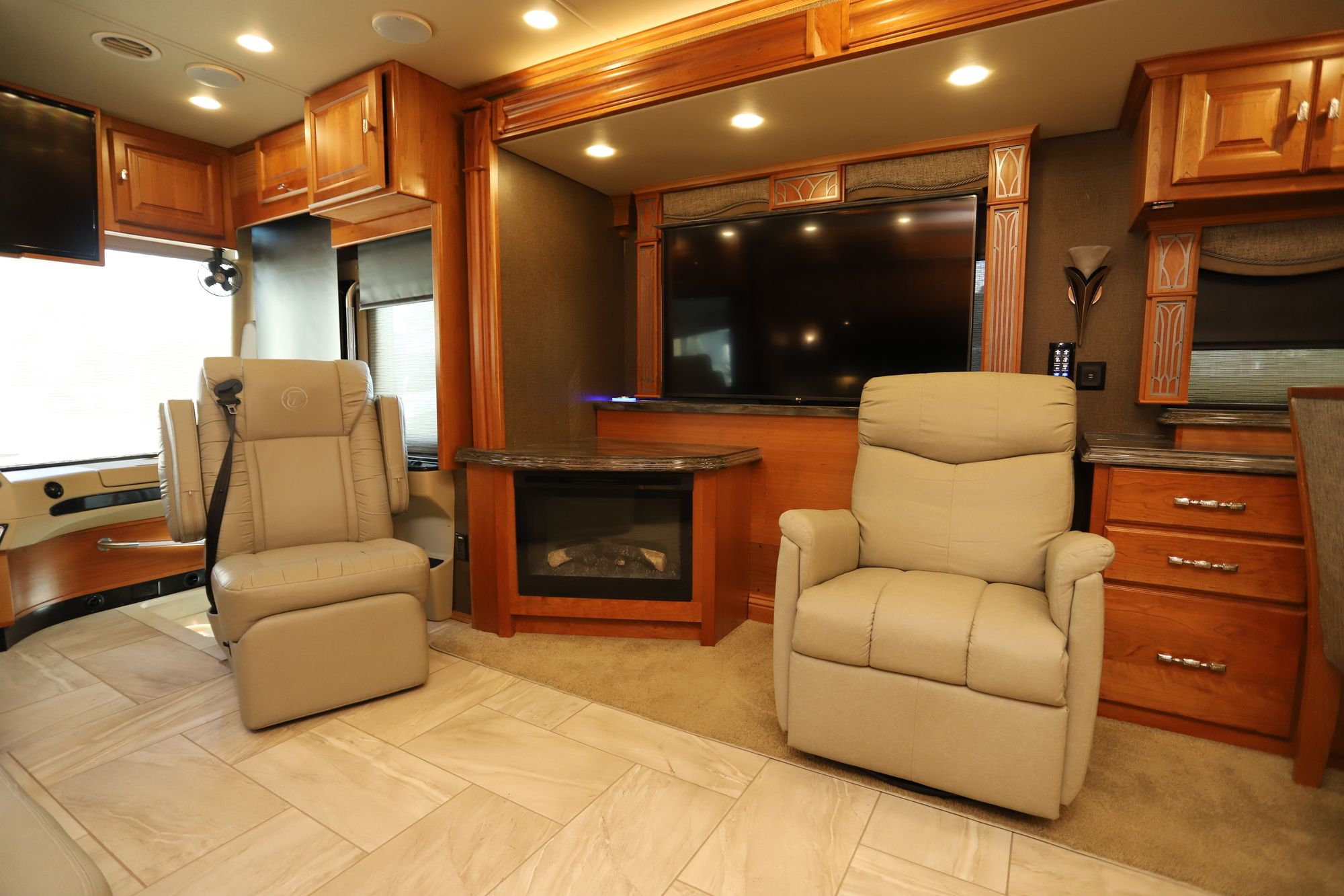 Used 2017 Tiffin Motor Homes Allegro Bus 45OPP Class A  For Sale