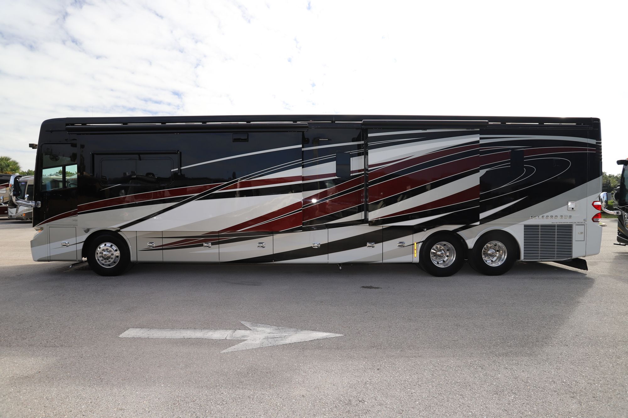 Used 2017 Tiffin Motor Homes Allegro Bus 45OPP Class A  For Sale