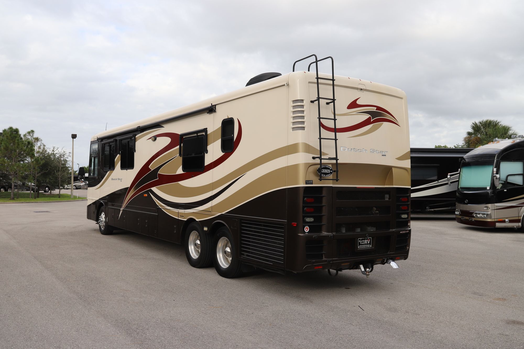 Used 2011 Newmar Dutch Star 4344 Class A  For Sale