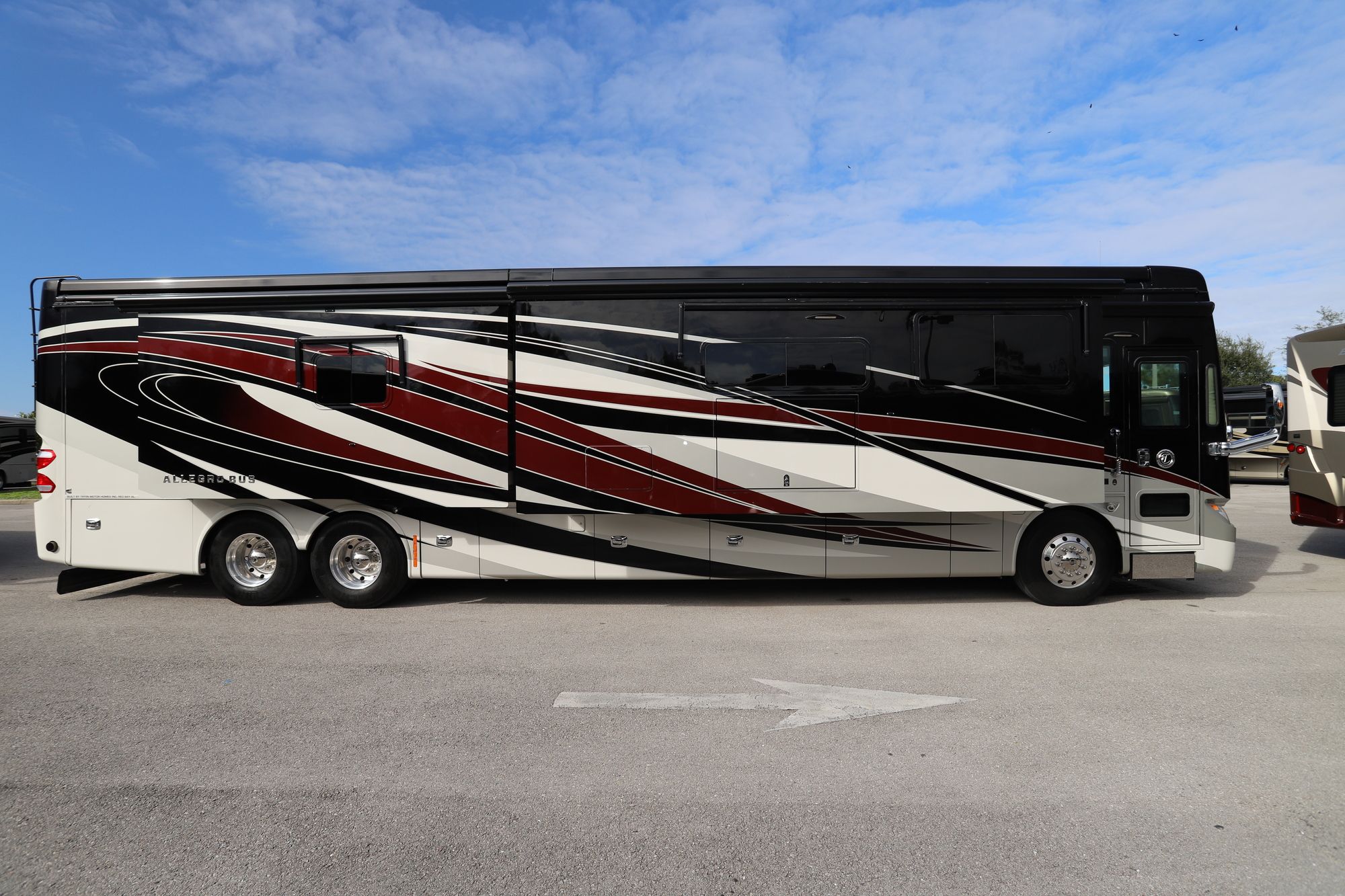 Used 2017 Tiffin Motor Homes Allegro Bus 45OPP Class A  For Sale