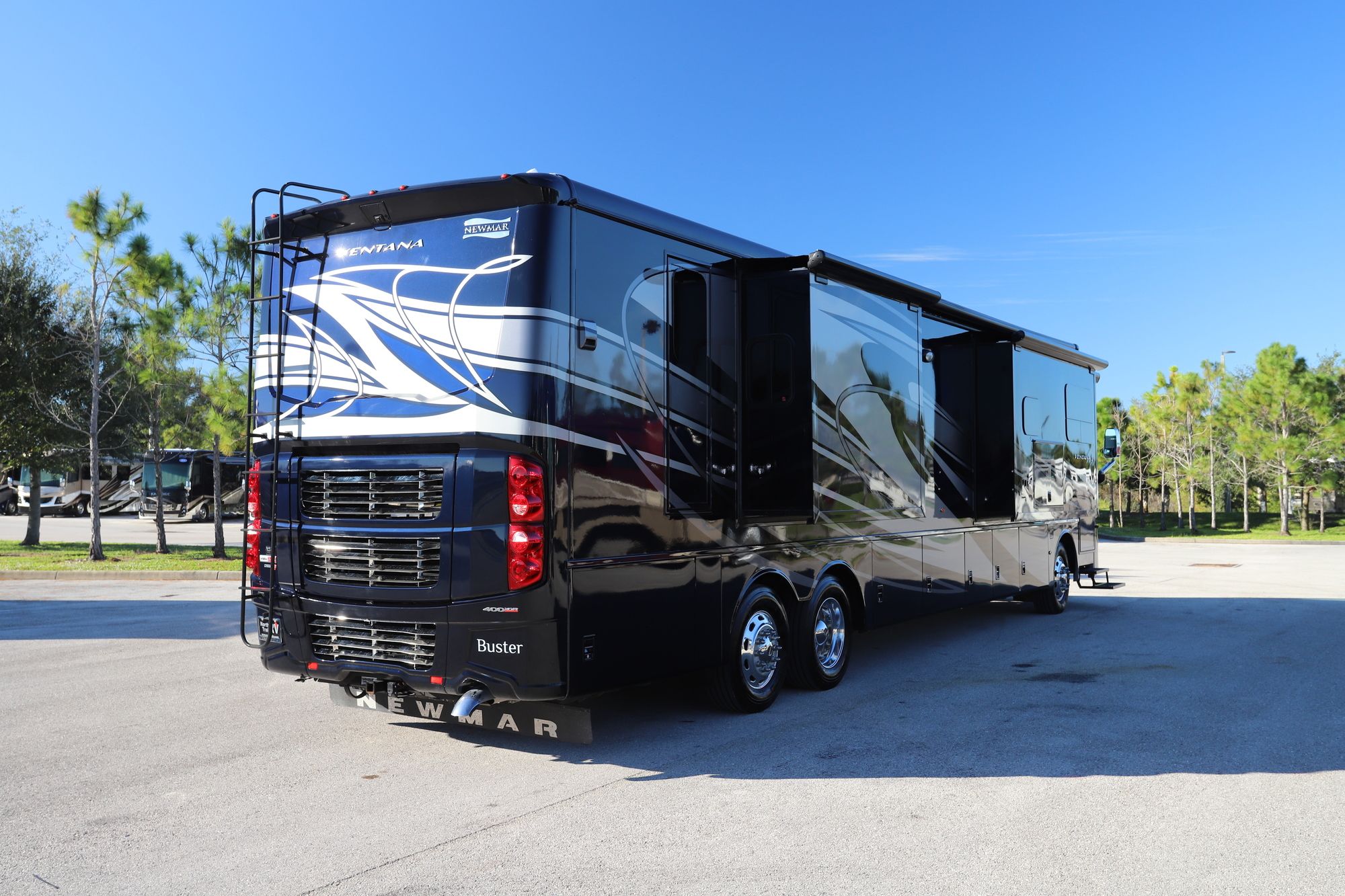 Used 2018 Newmar Ventana 4326 Class A  For Sale