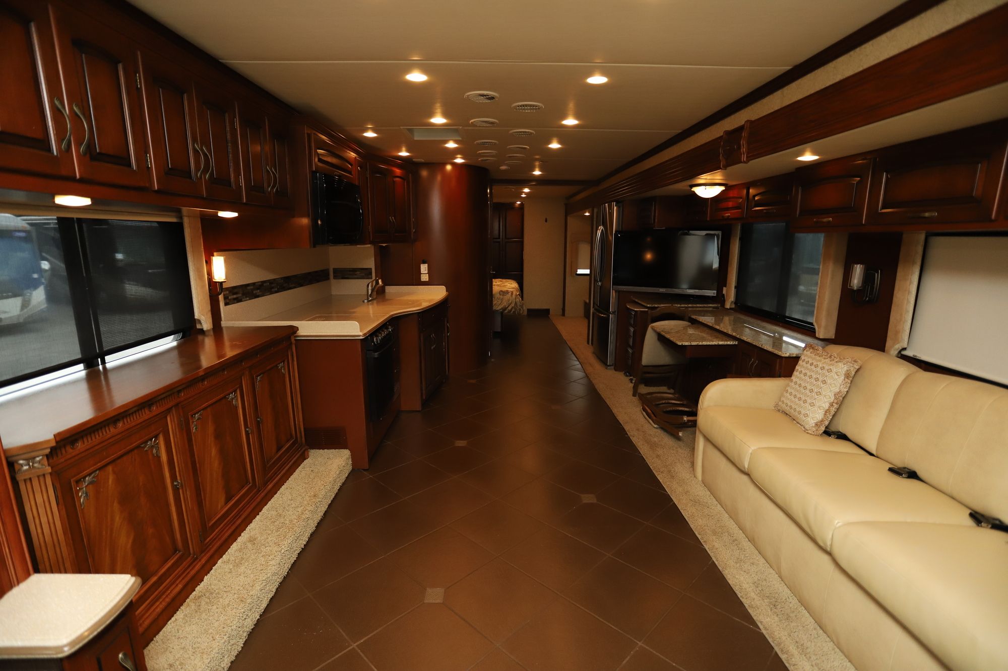 Used 2011 Newmar Dutch Star 4344 Class A  For Sale