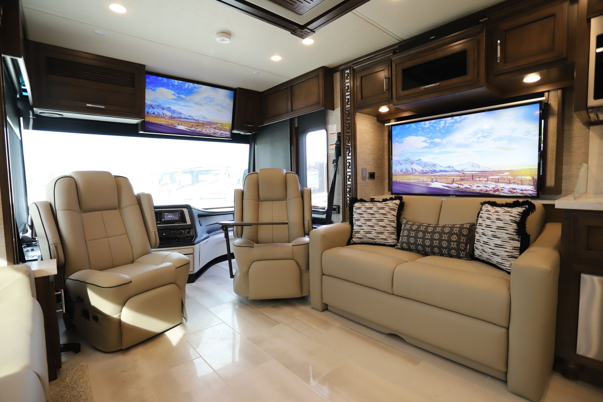 New 2021 Newmar Ventana 4326 Class A  For Sale