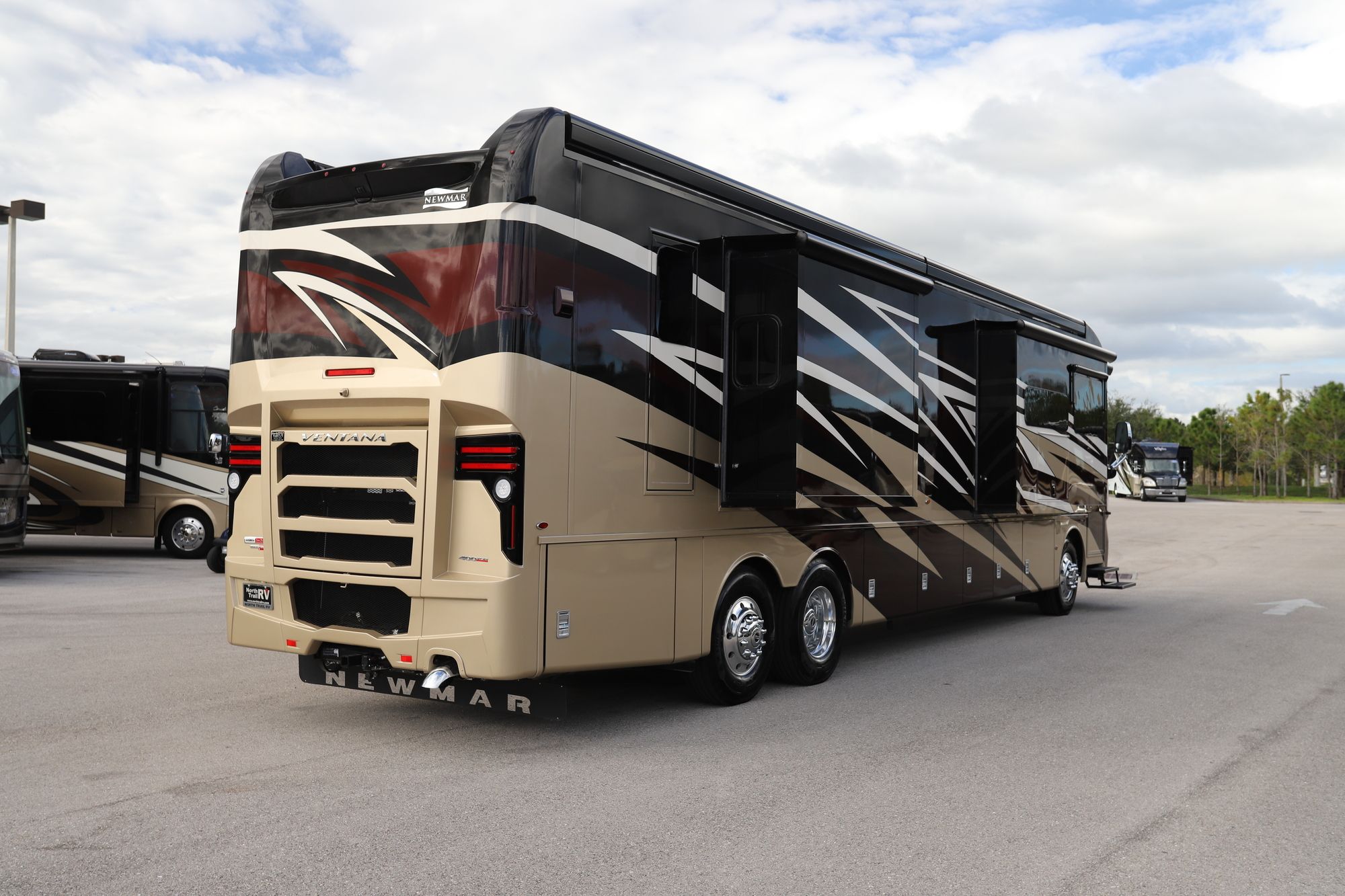 New 2021 Newmar Ventana 4326 Class A  For Sale