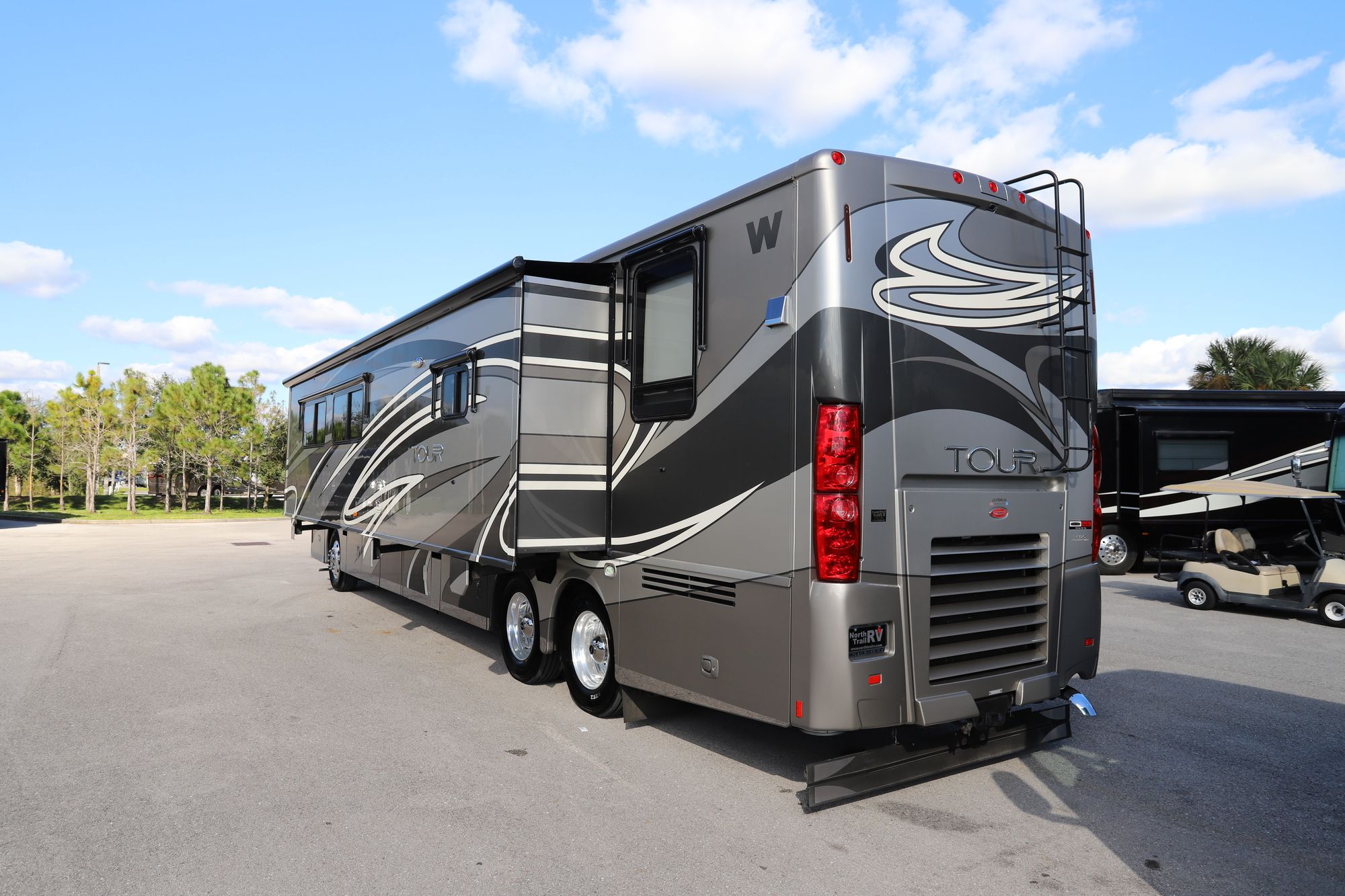 Used 2012 Winnebago Tour 42QD Class A  For Sale