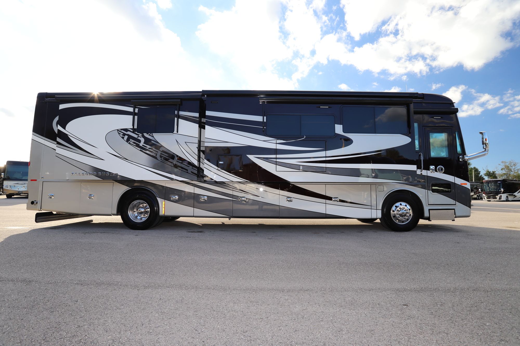 New 2021 Tiffin Motor Homes Allegro Bus 40IP Class A  For Sale