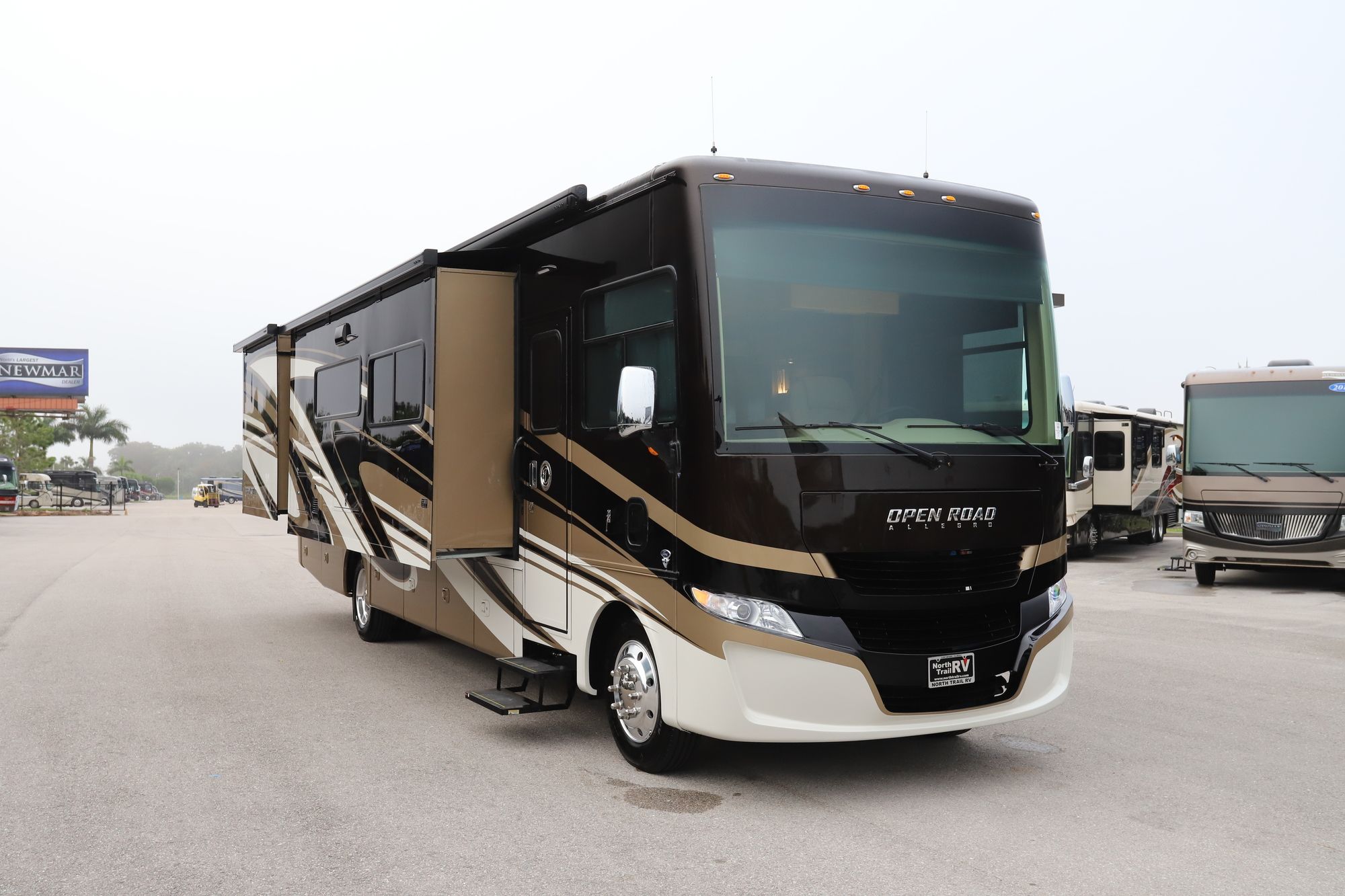 New 2021 Tiffin Motor Homes Allegro 34PA Class A  For Sale