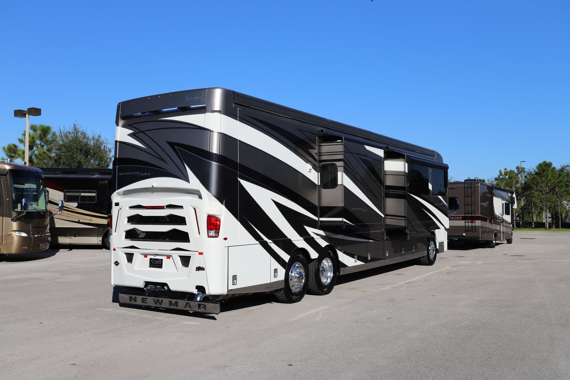 New 2021 Newmar Mountain Aire 4533 Class A  For Sale