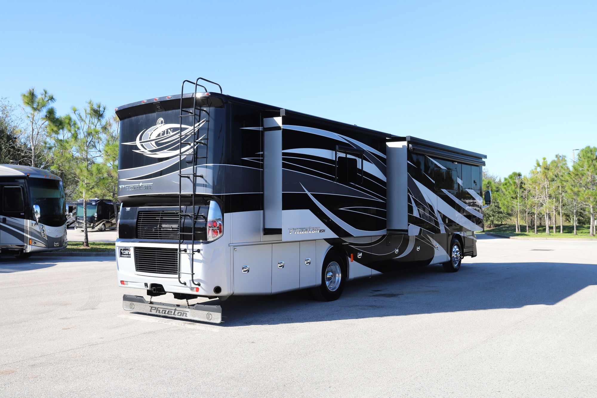 Used 2019 Tiffin Motor Homes Phaeton 40IH Class A  For Sale