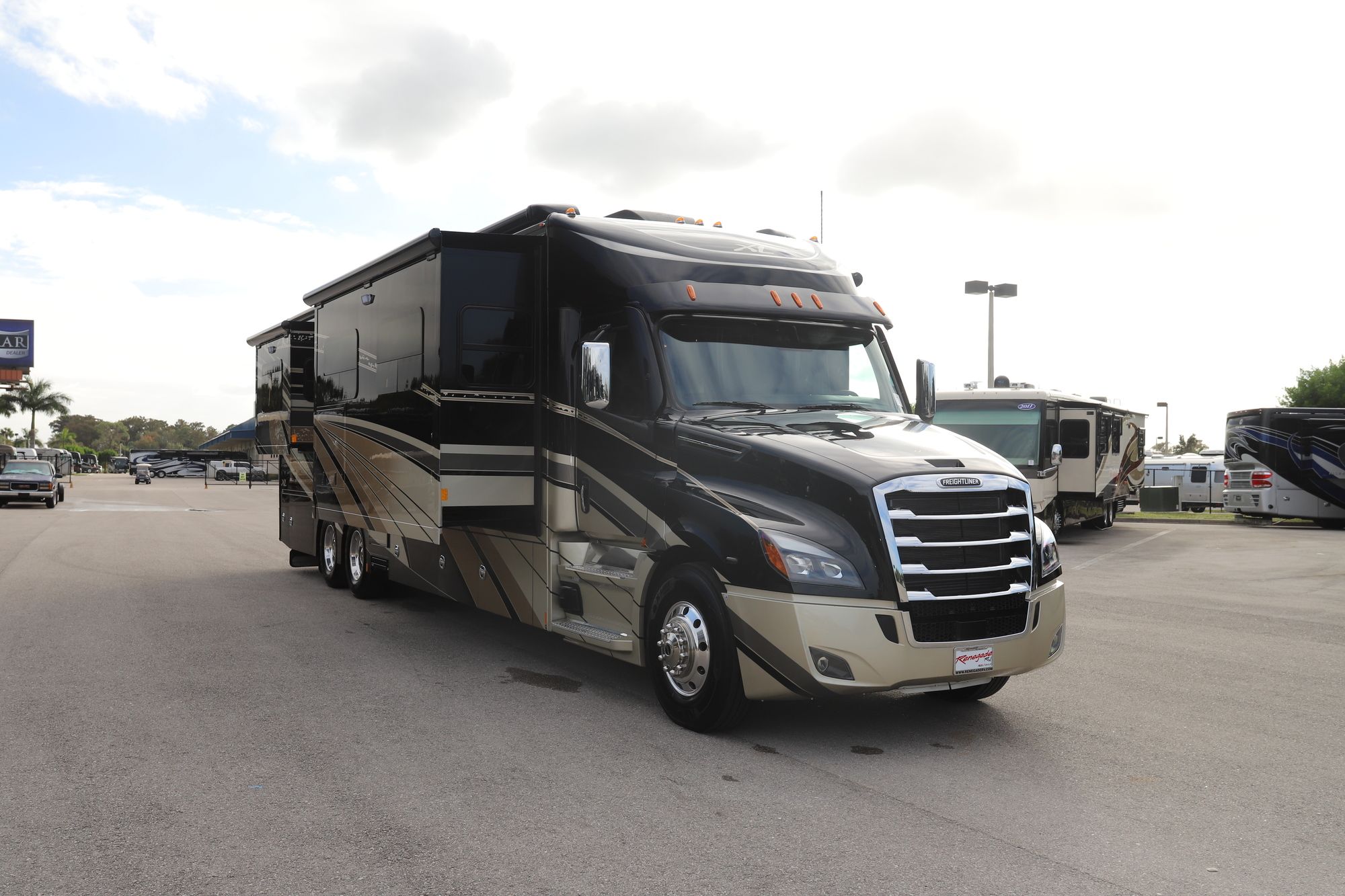 New 2021 Renegade Rv Xl X43DB Super C  For Sale