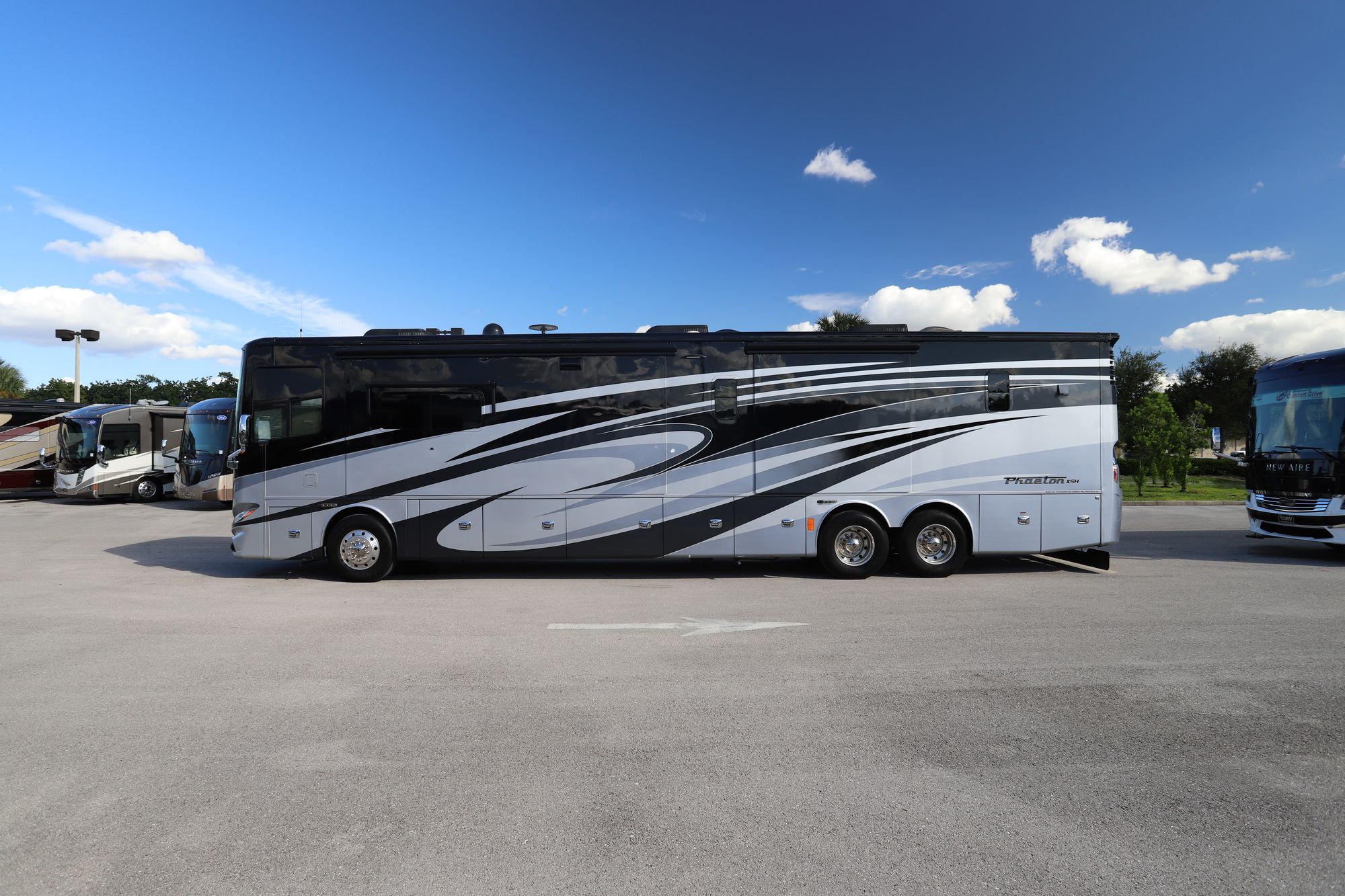 Used 2018 Tiffin Motor Homes Phaeton 44OH Class A  For Sale