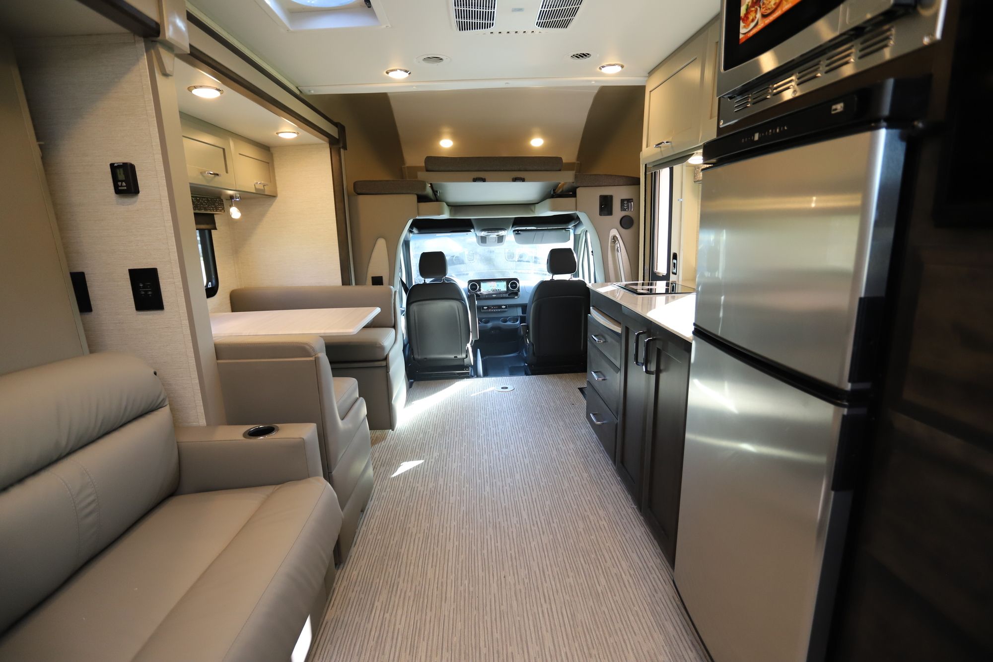 New 2021 Tiffin Motor Homes Wayfarer 25RW Class C  For Sale