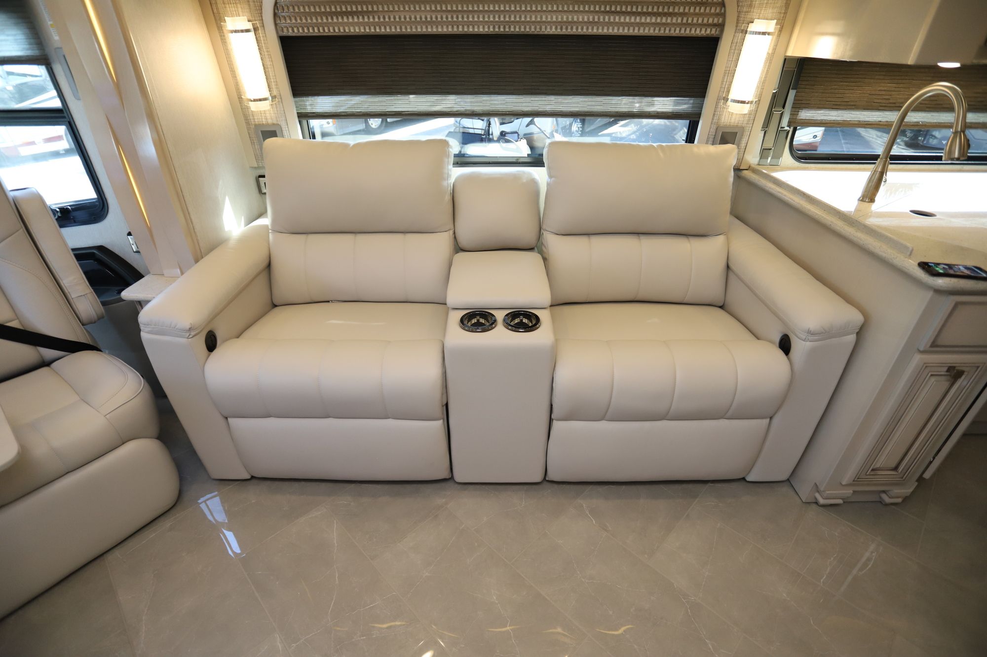 New 2021 Newmar New Aire 3545 Class A  For Sale