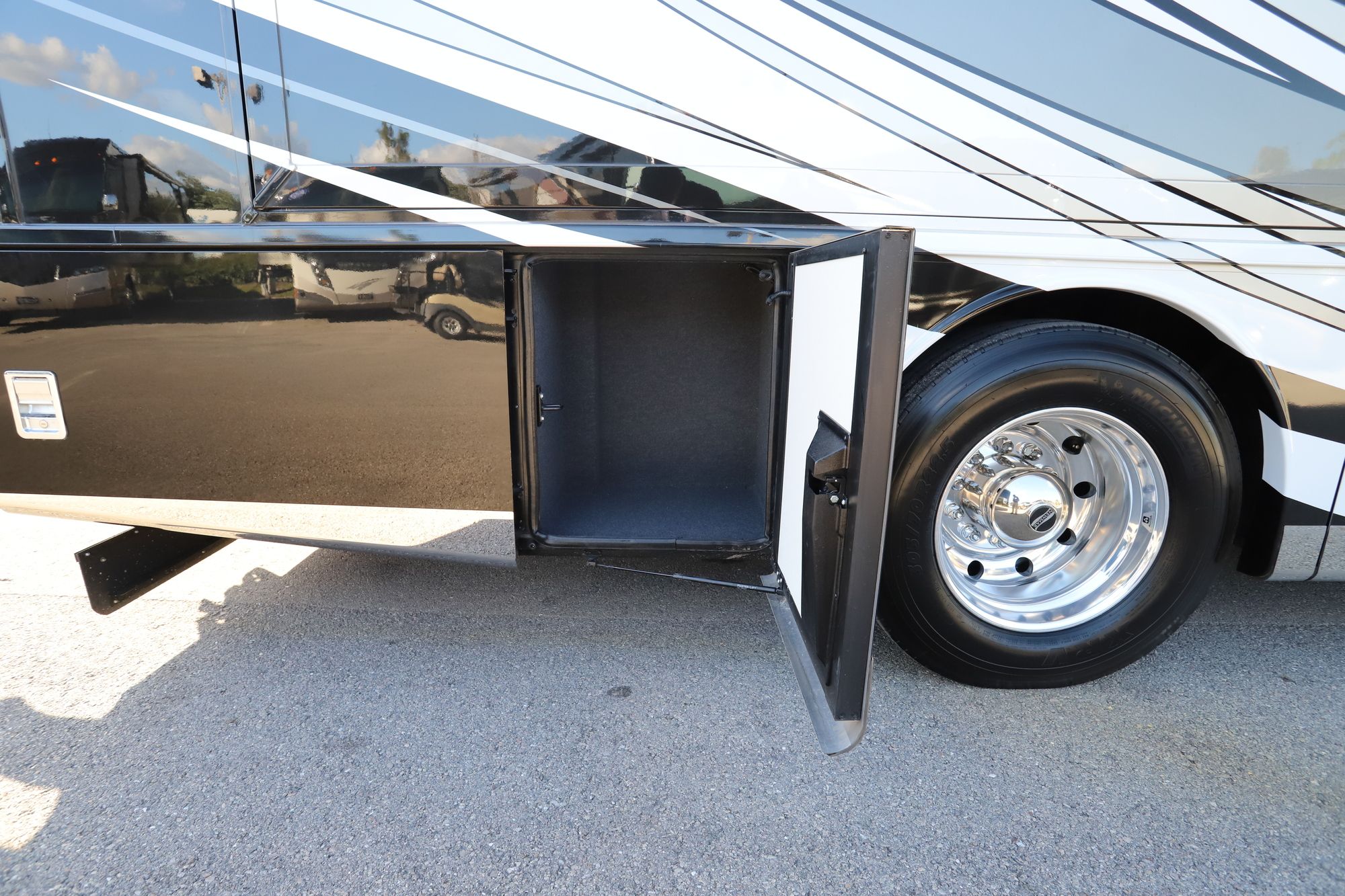 New 2021 Newmar New Aire 3543 Class A  For Sale