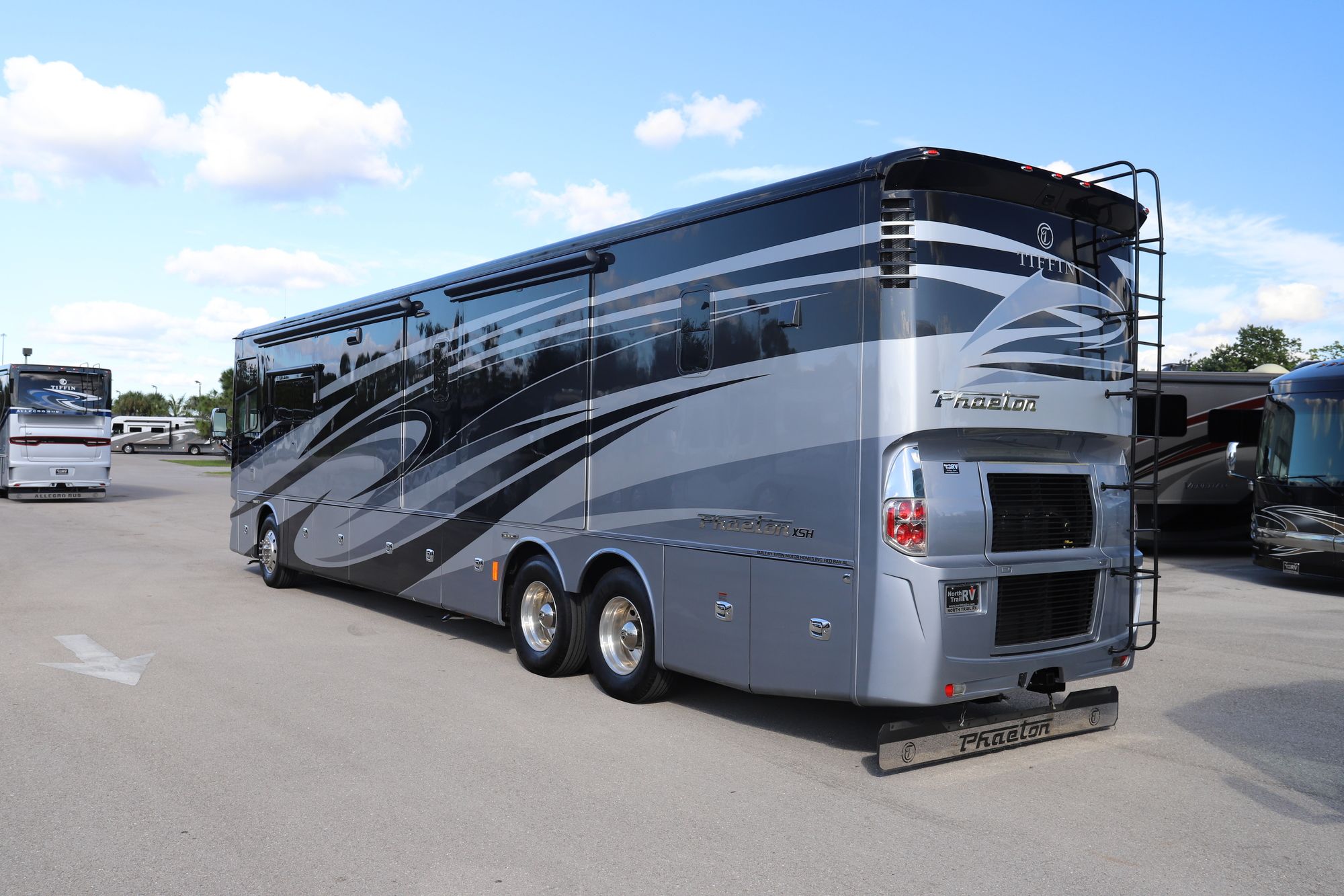 Used 2018 Tiffin Motor Homes Phaeton 44OH Class A  For Sale