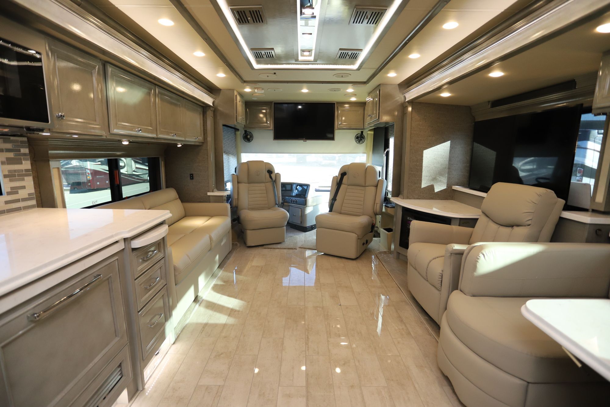 New 2021 Tiffin Motor Homes Phaeton 40IH Class A  For Sale