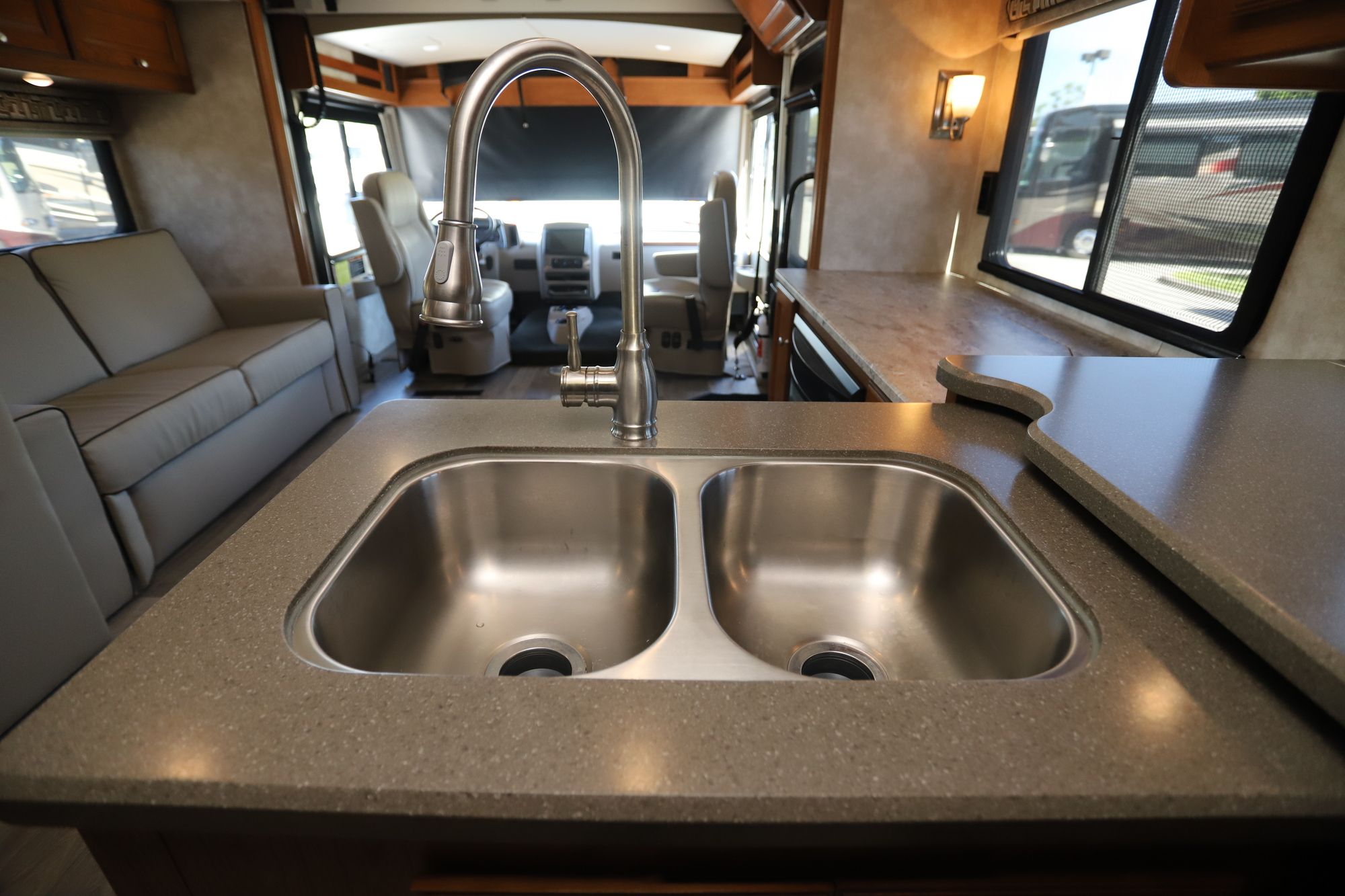 Used 2019 Winnebago Adventurer 36Z Class A  For Sale