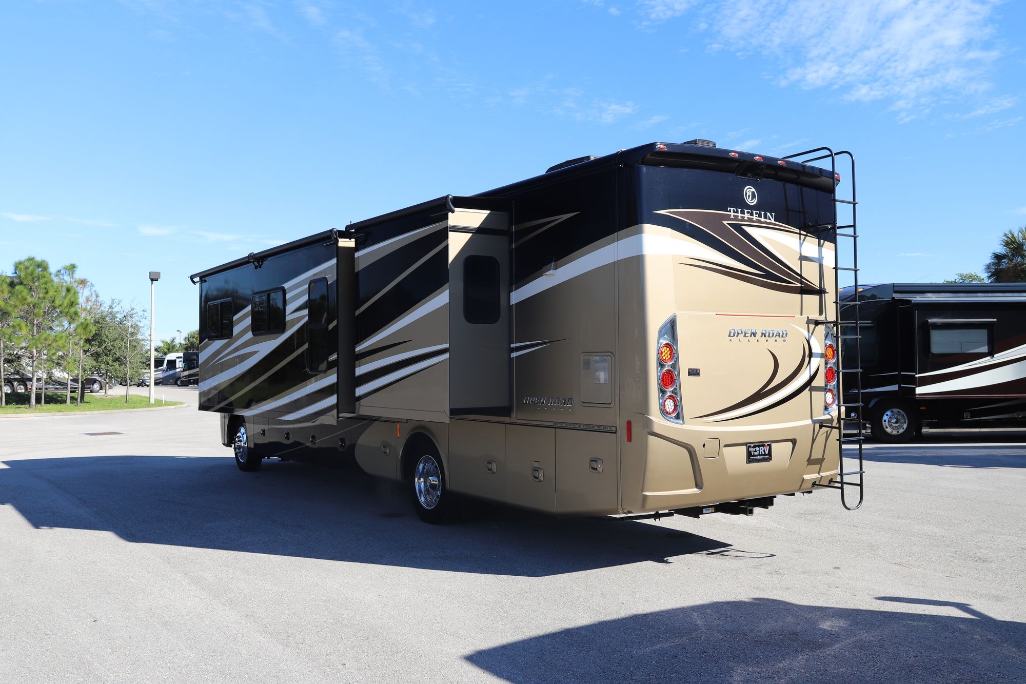 Used 2019 Tiffin Motor Homes Allegro 36LA Class A  For Sale