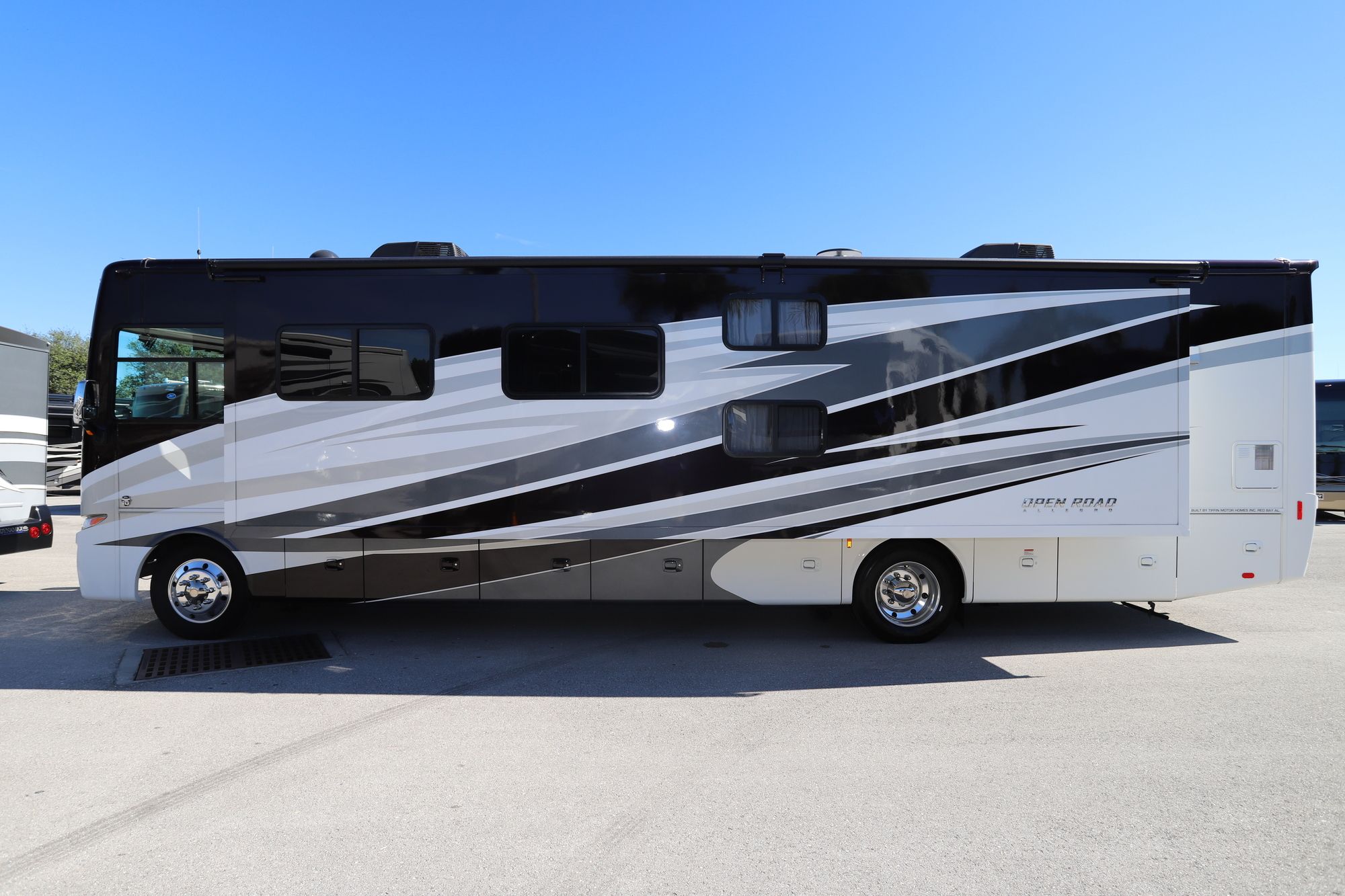 Used 2019 Tiffin Motor Homes Allegro 36UA Class A  For Sale