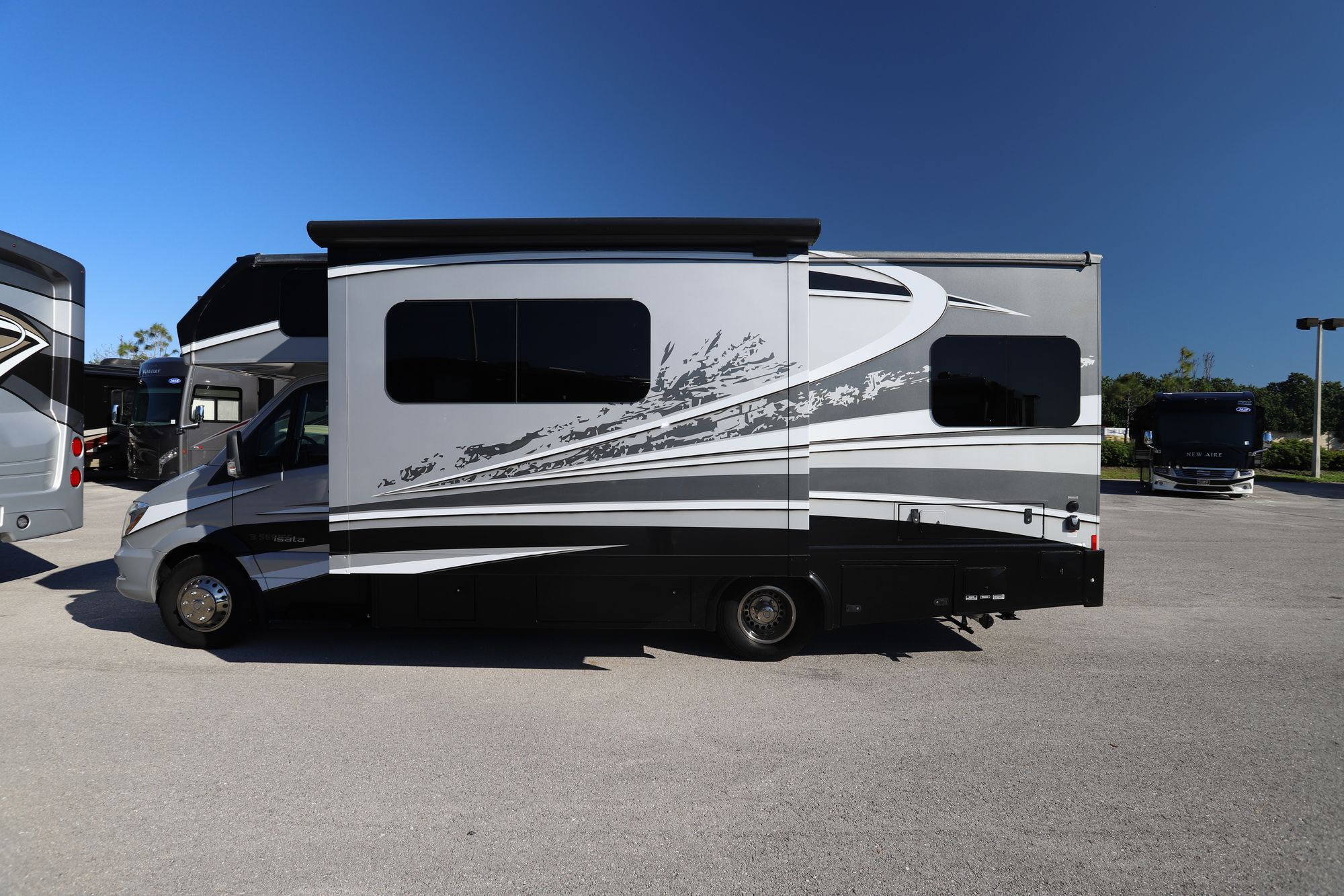 Used 2019 Dynamax Isata 3 24CBM Class C  For Sale