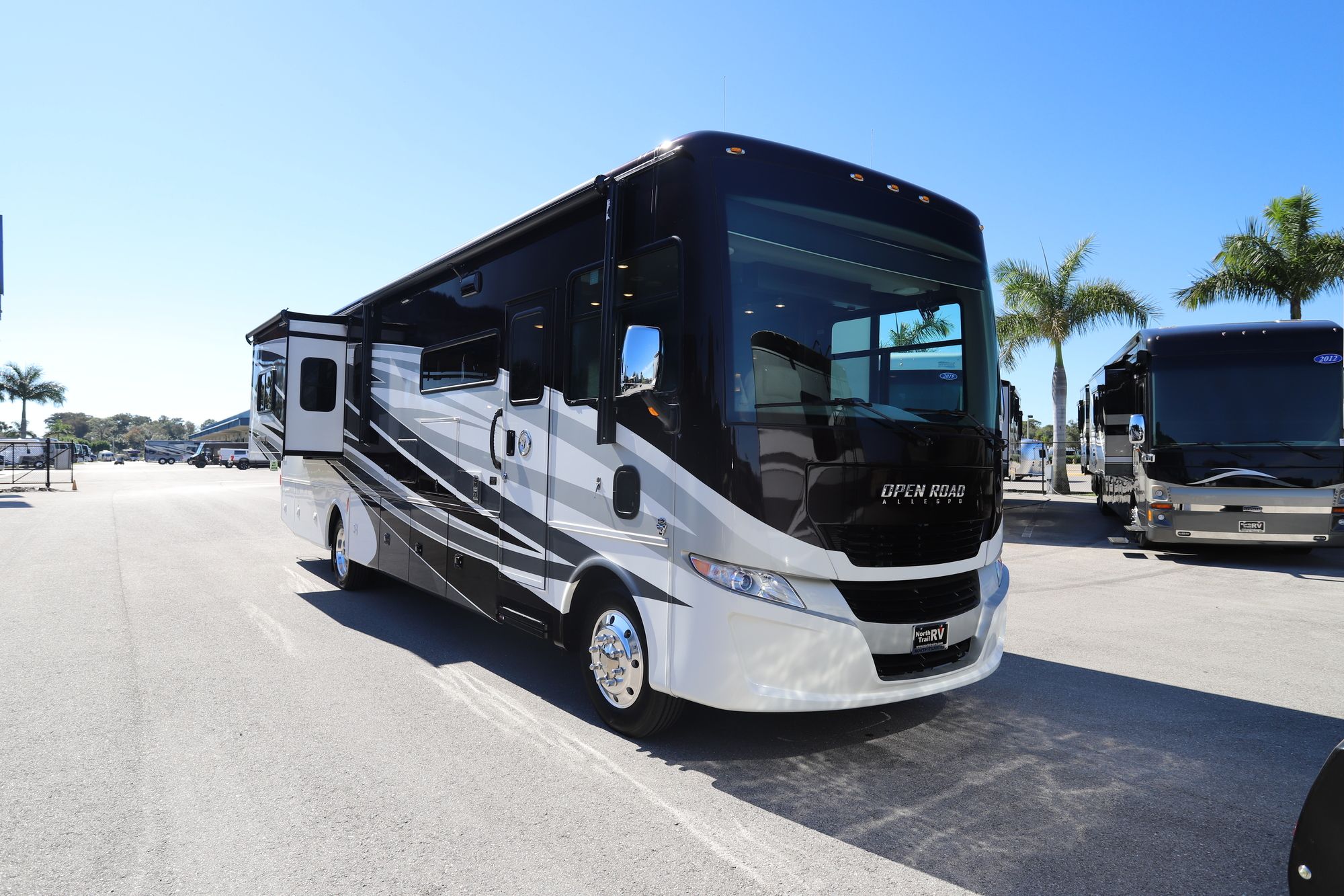 Used 2019 Tiffin Motor Homes Allegro 36UA Class A  For Sale